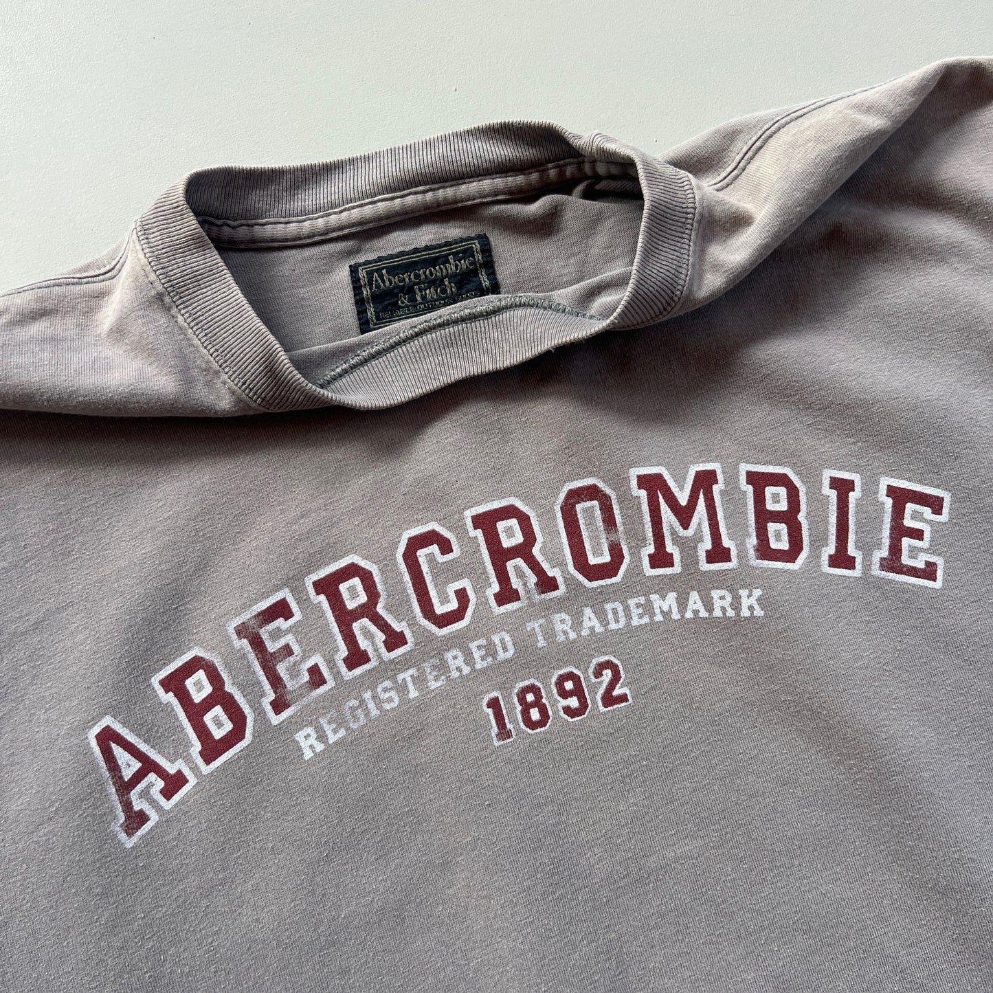 Large 2000s Abercrombie T-shirt