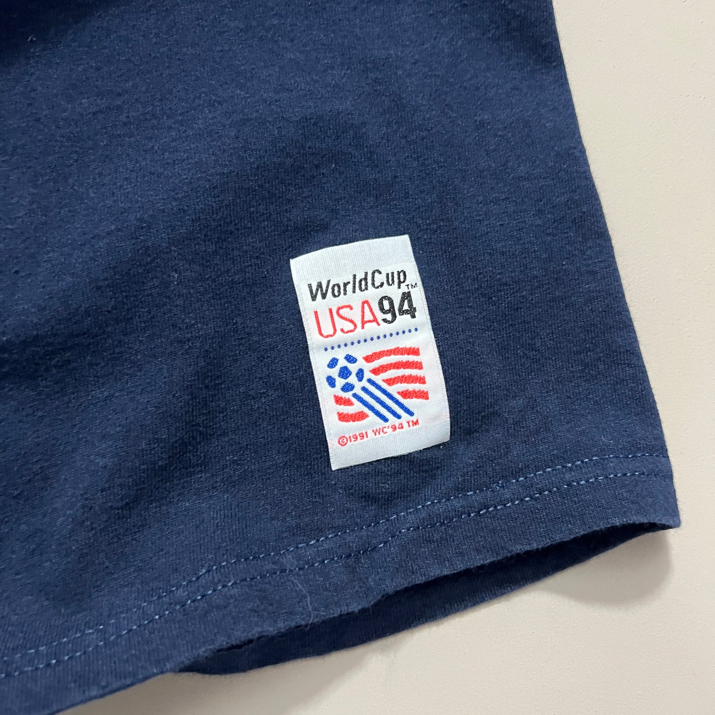 Large 1994 World Cup USA Global Comp T-shirt
