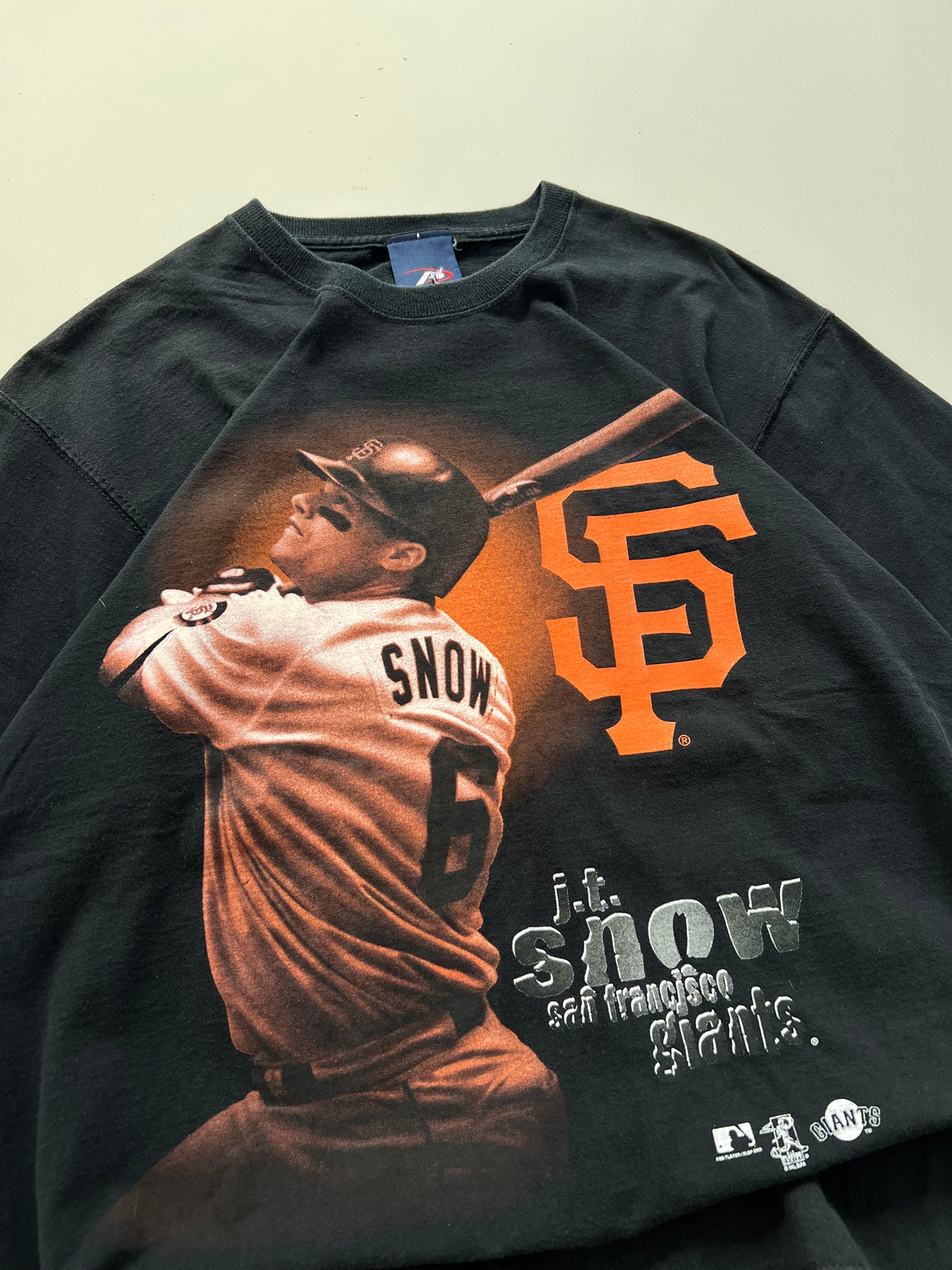 Large 2000s San Fran Giants J.T. Snow T-shirt