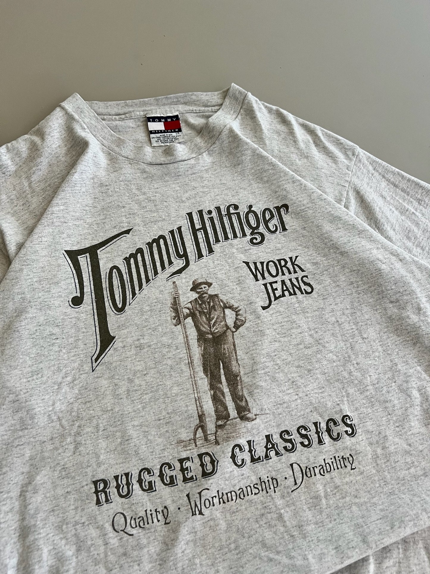 Large 90s Tommy Hilfiger Rugged Classics T-shirt