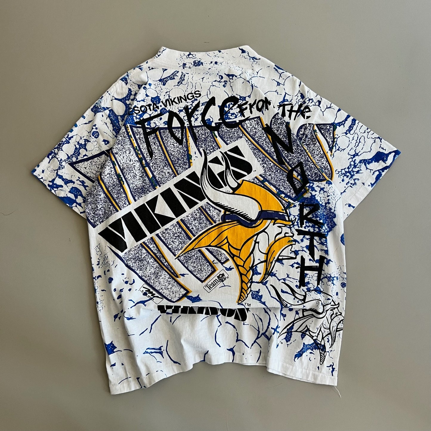 Large 90s Minnesota Vikings AOP T-shirt