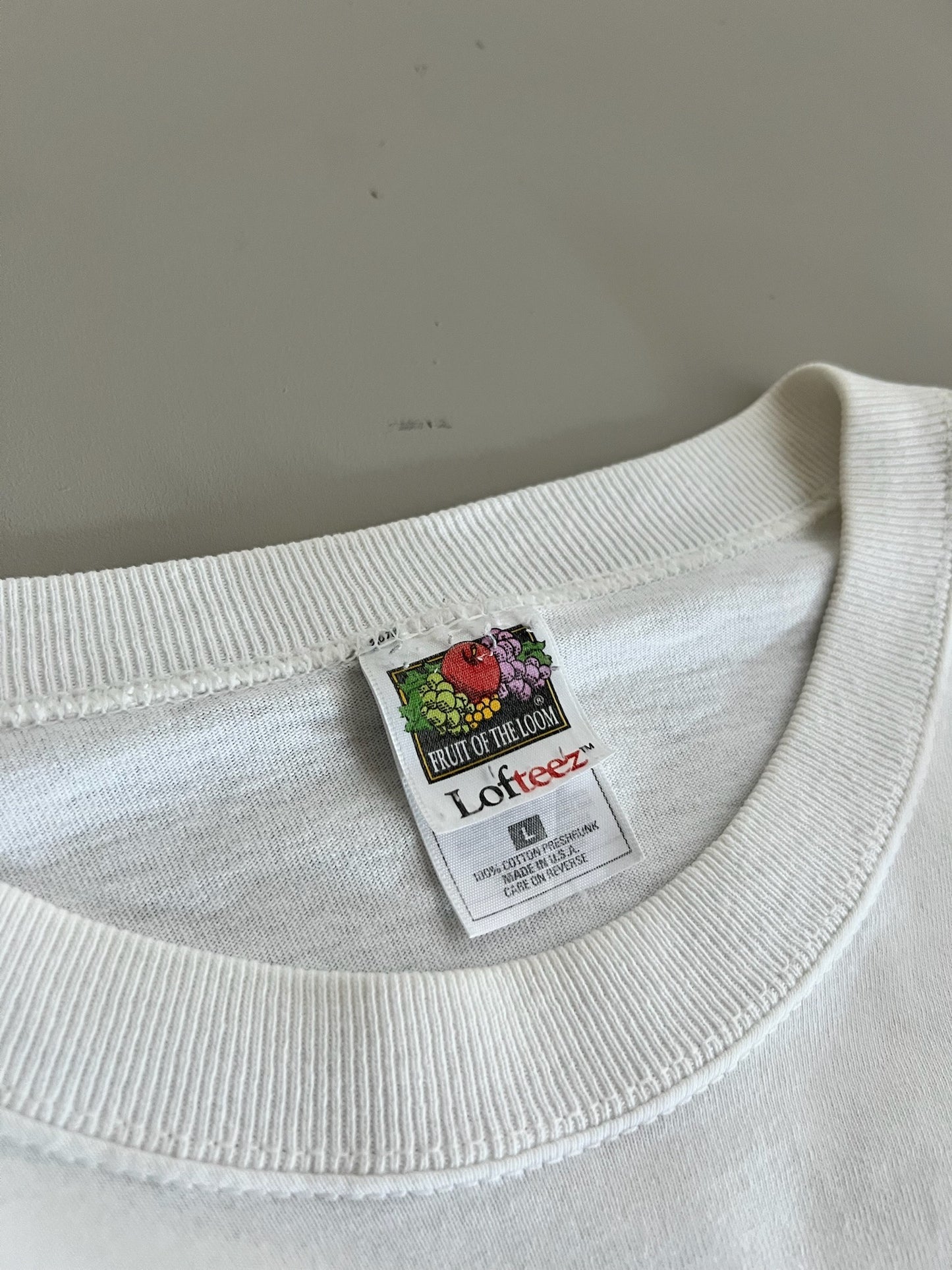 Large 90s McNay Art Museum T-shirt