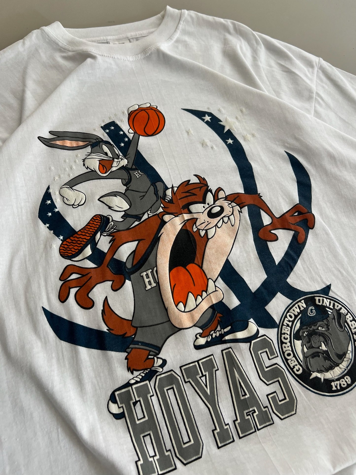 XL Georgetown Hoyas Looney Tunes Bootleg Shirt