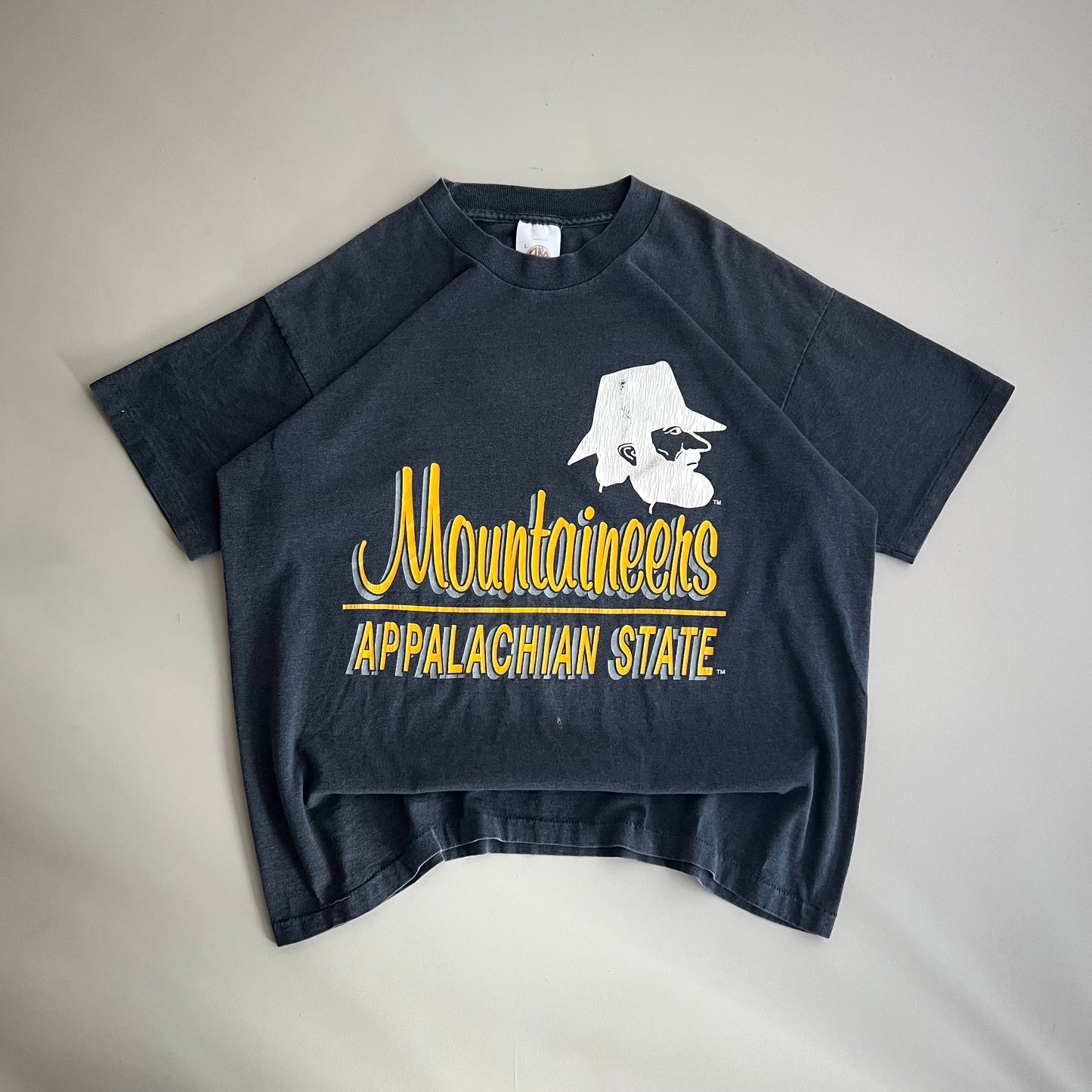Large 90s Appalachian State Mountaineers T-shirt
