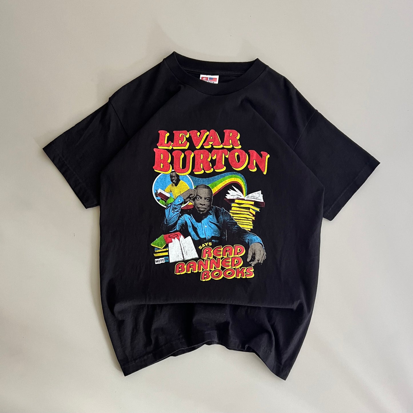 Medium 2000s Levar Burton Read Banned Books T-shirt