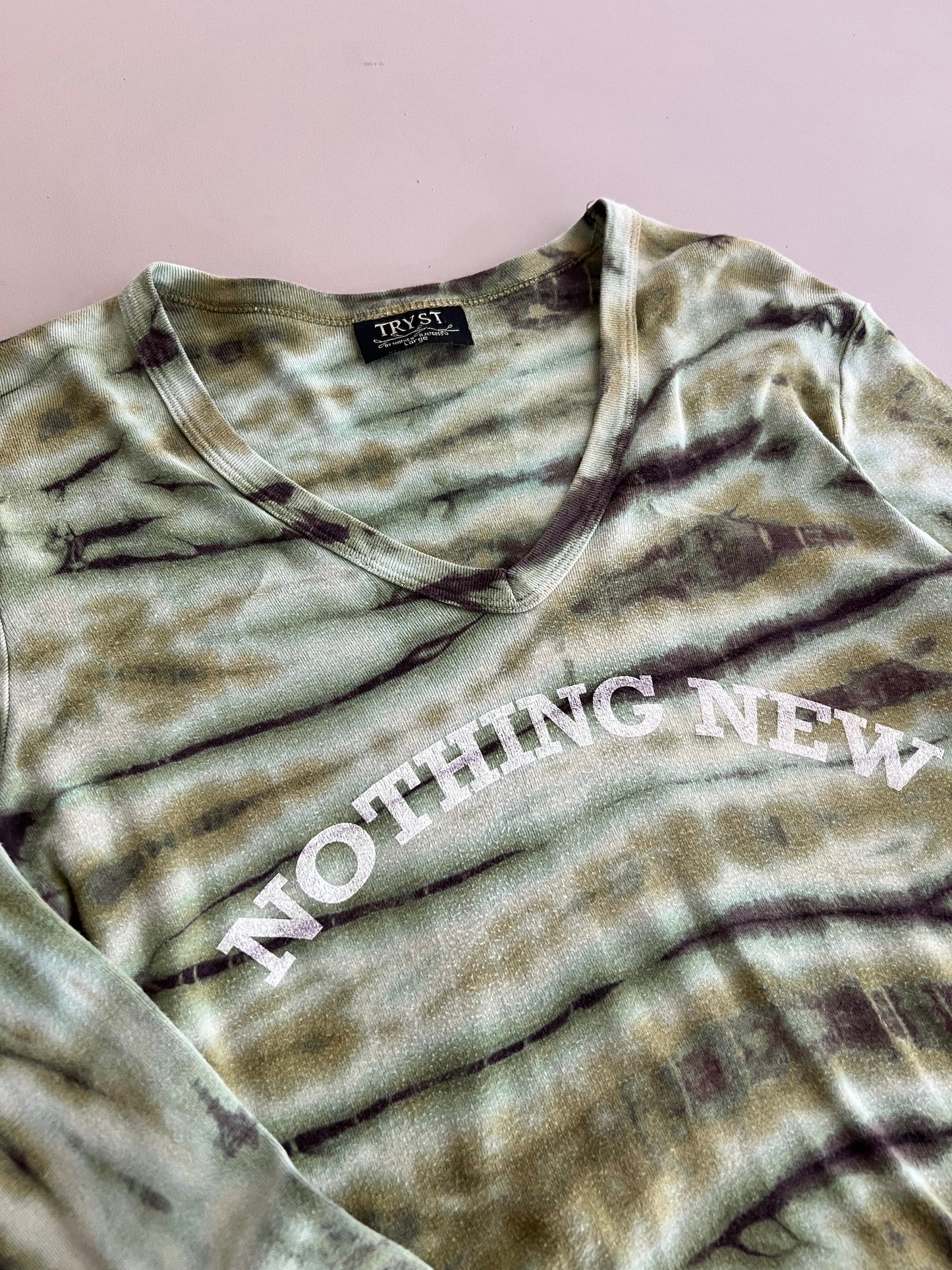 Large Women's 2000s TRYST Tye Die Long Sleeve Shop Merch