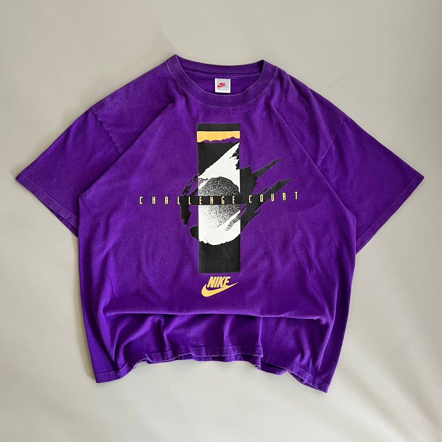 XL 90s Nike Challenge Court T-shirt