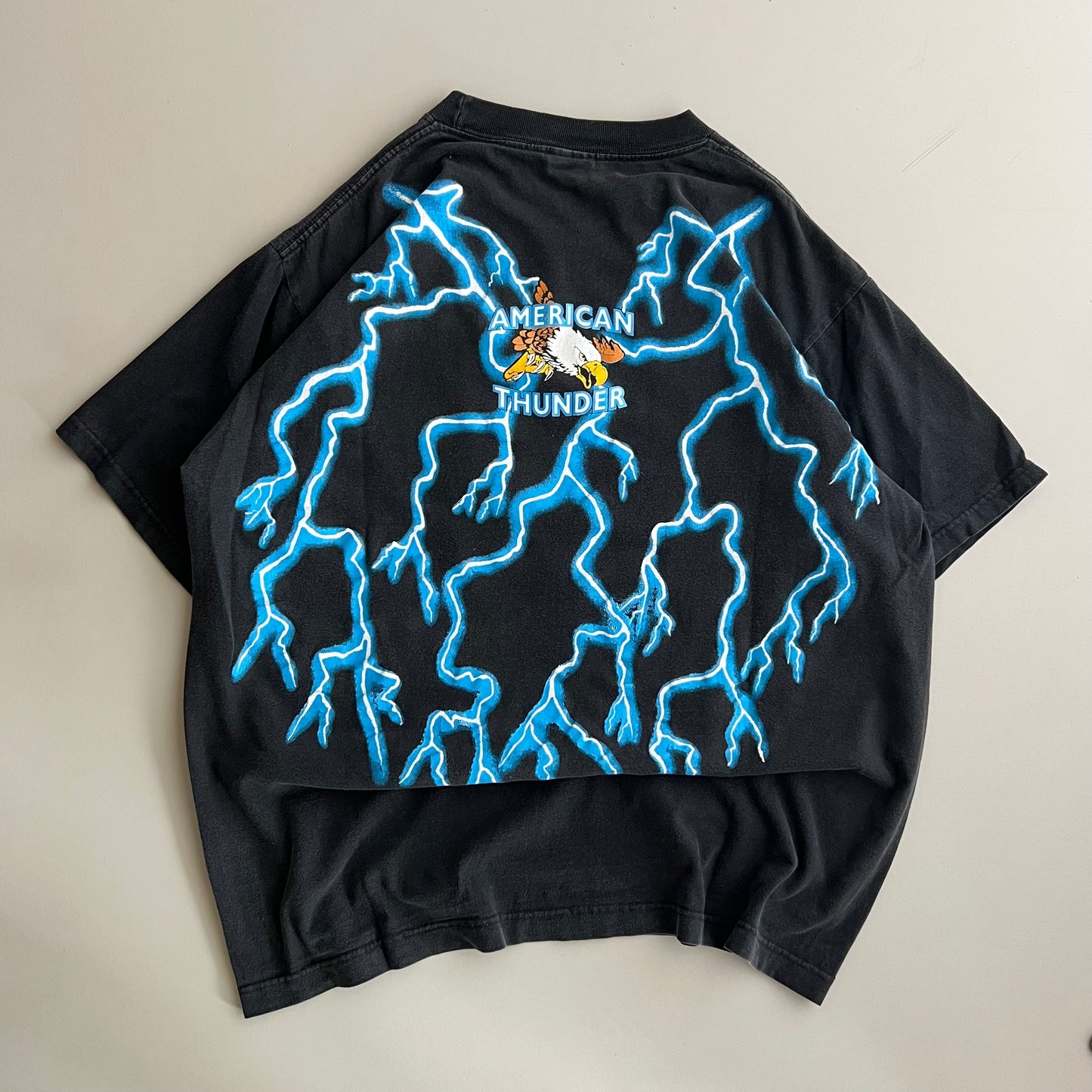 XL 90s American Thunder Tribal T-shirt