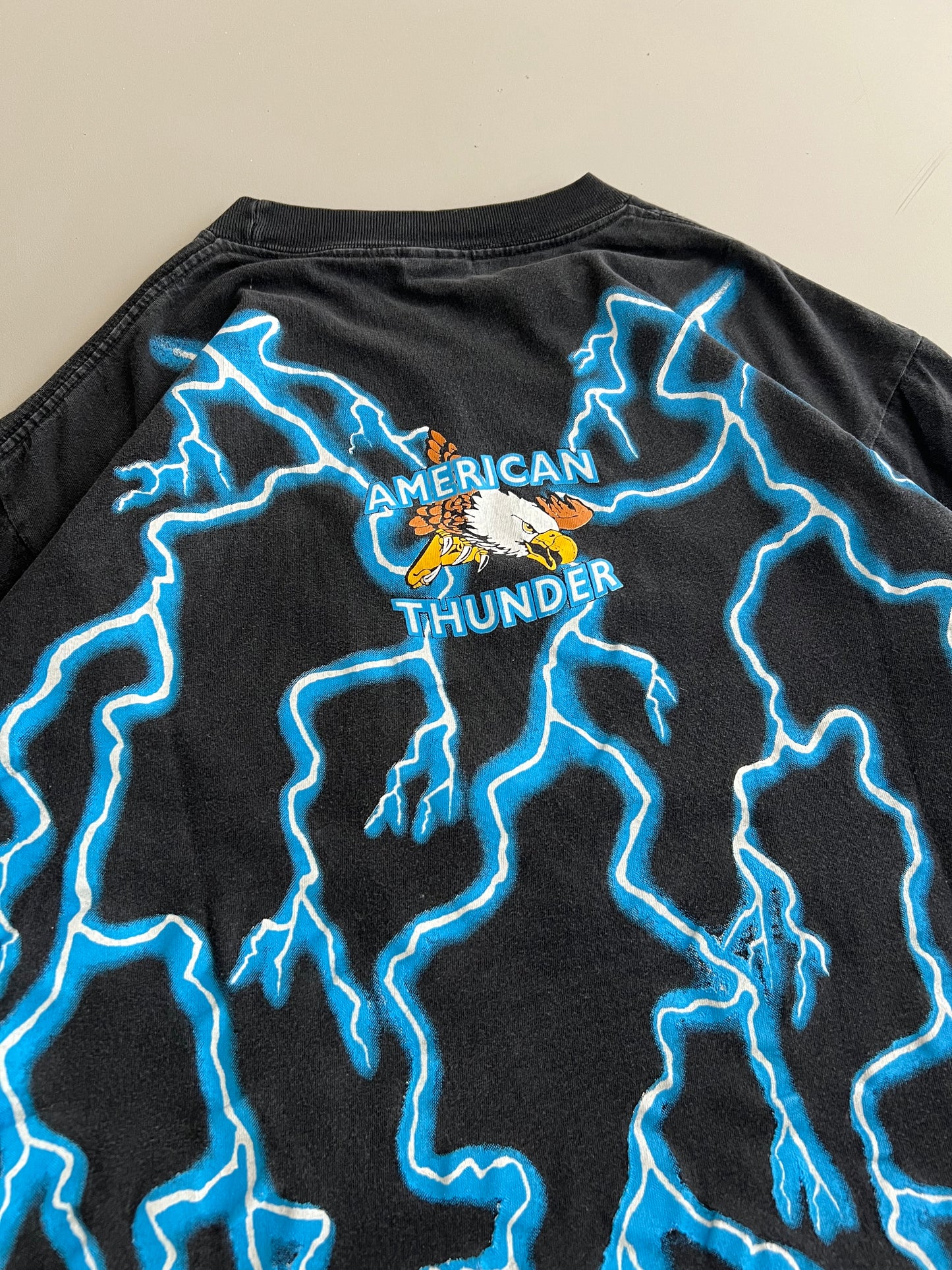 XL 90s American Thunder Tribal T-shirt