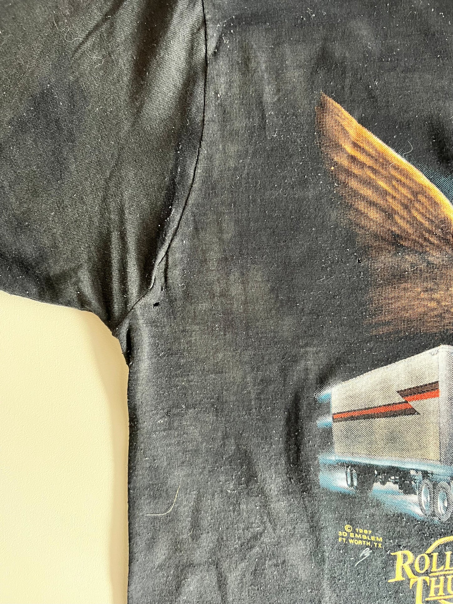 Large 1987 Rolling Thunder Truck T-shirt