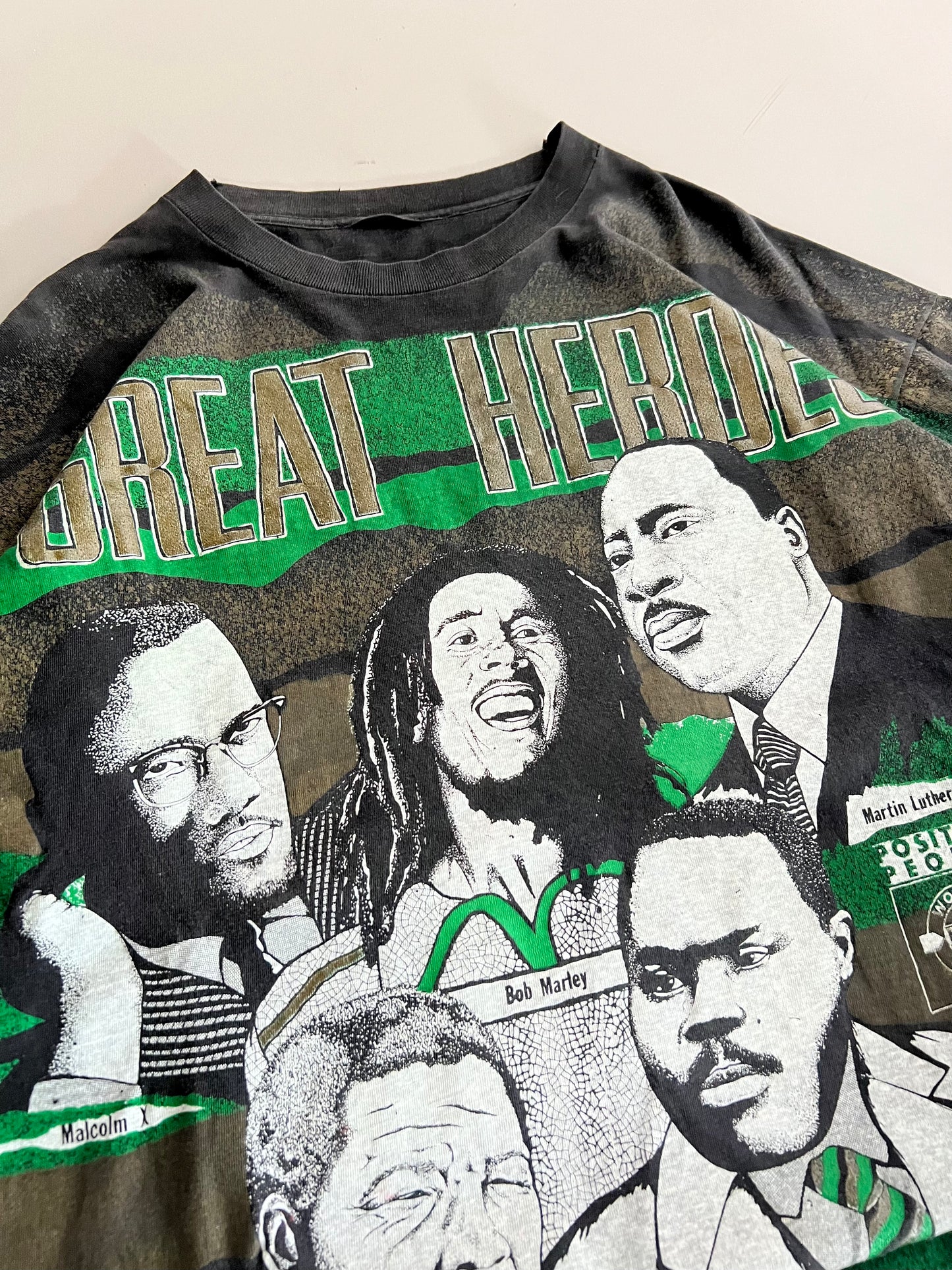 XL 90s Great Heroes T-shirt