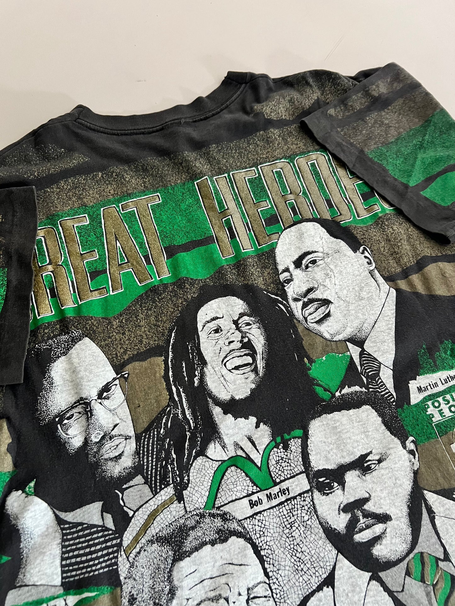 XL 90s Great Heroes T-shirt