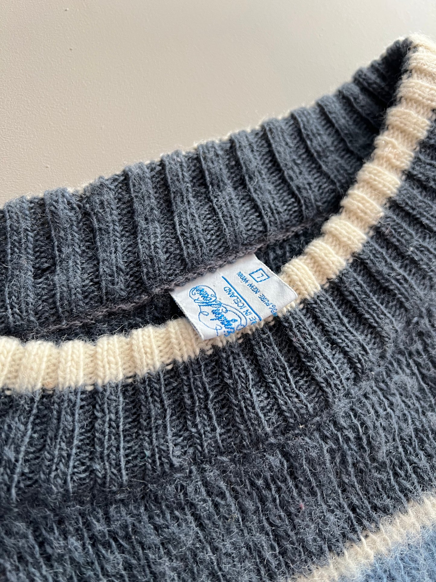 Large 80s Iceland Wool Sweater