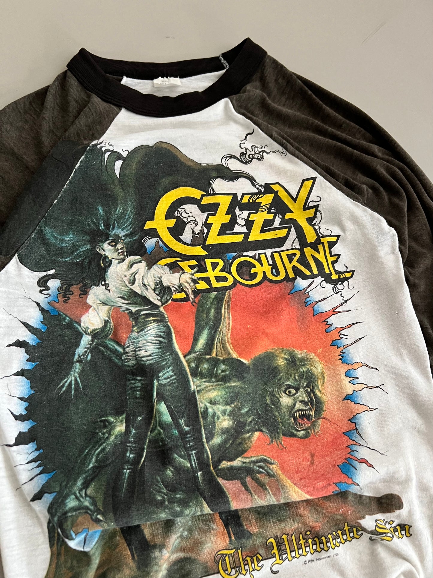 Large 1986 Ozzy Ozbourne The Ultimate Sin T-shirt