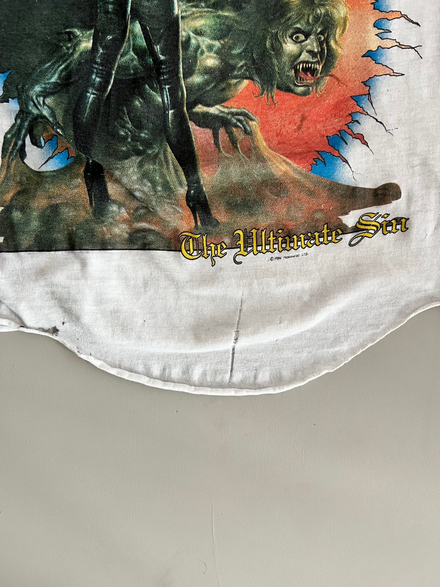 Large 1986 Ozzy Ozbourne The Ultimate Sin T-shirt