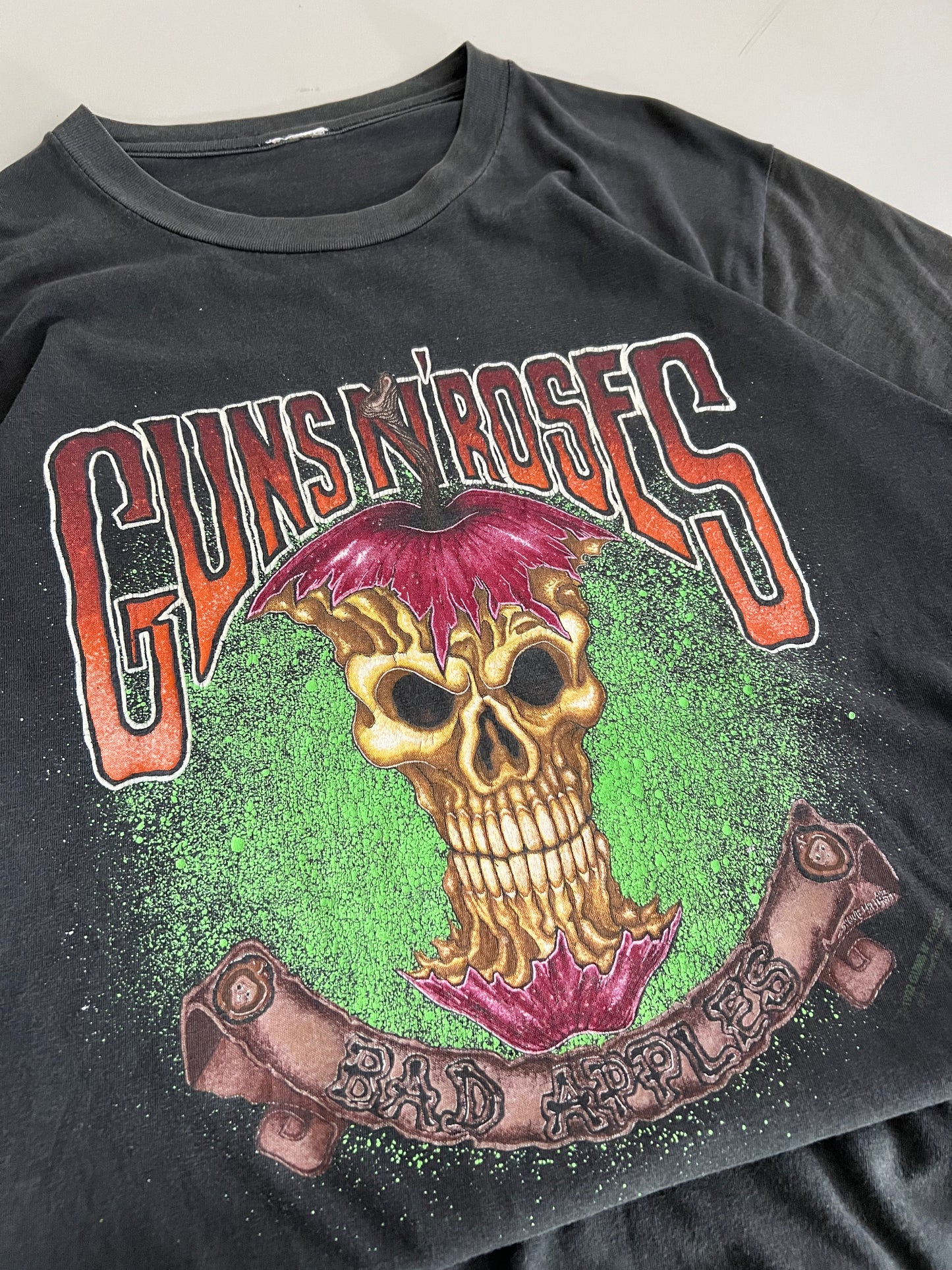 XL 1992 Guns N' Roses T-shirt