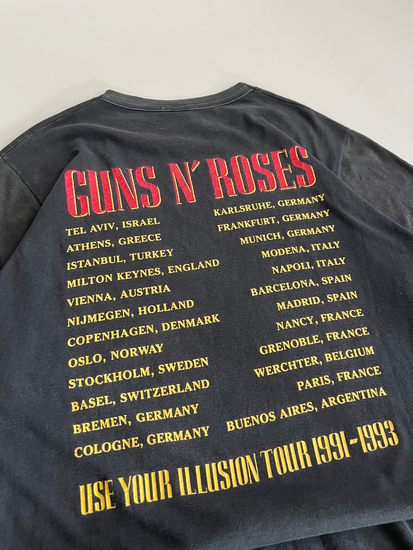 XL 1992 Guns N' Roses T-shirt
