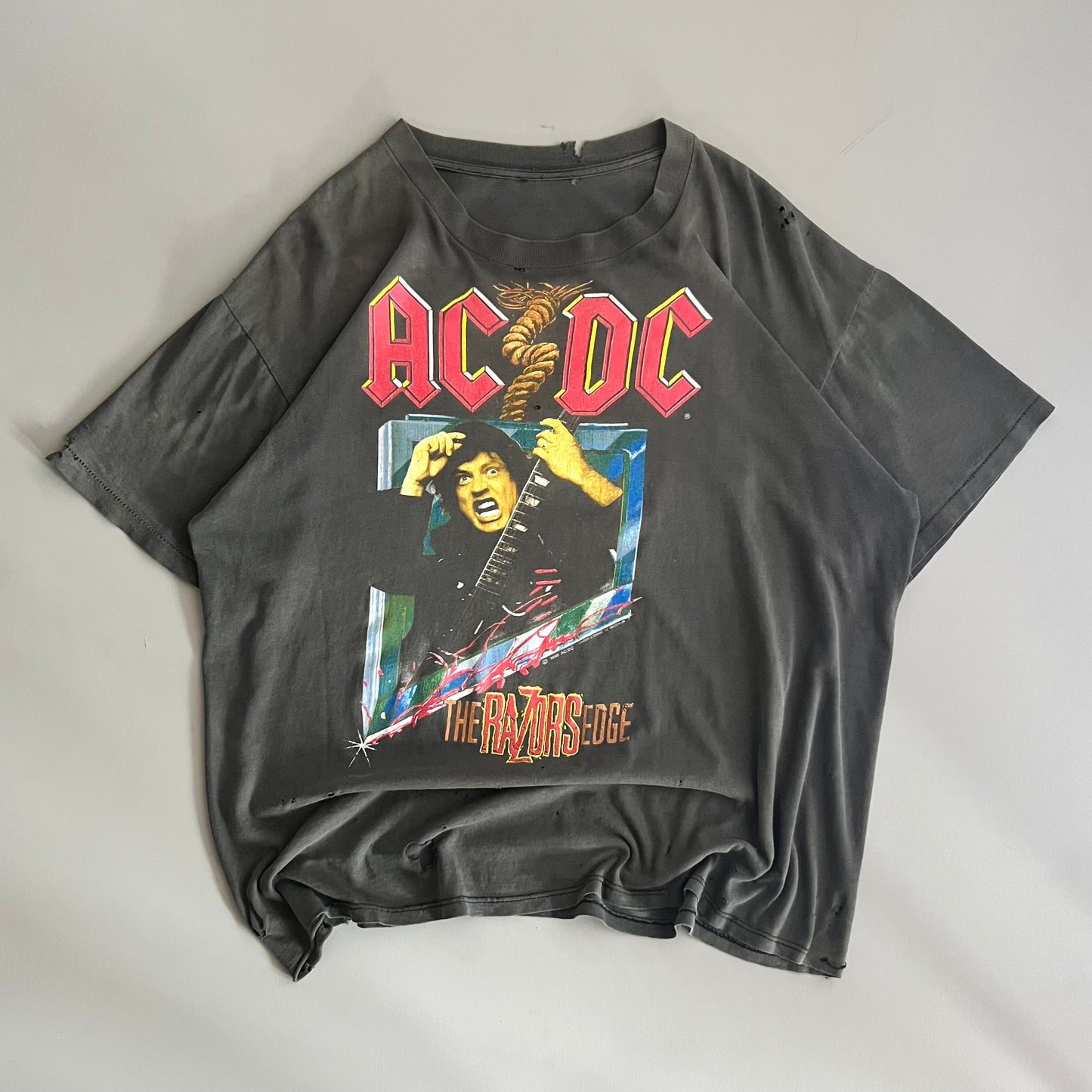 Large 1990 AC-DC The Razors Edge World Tour T-shirt