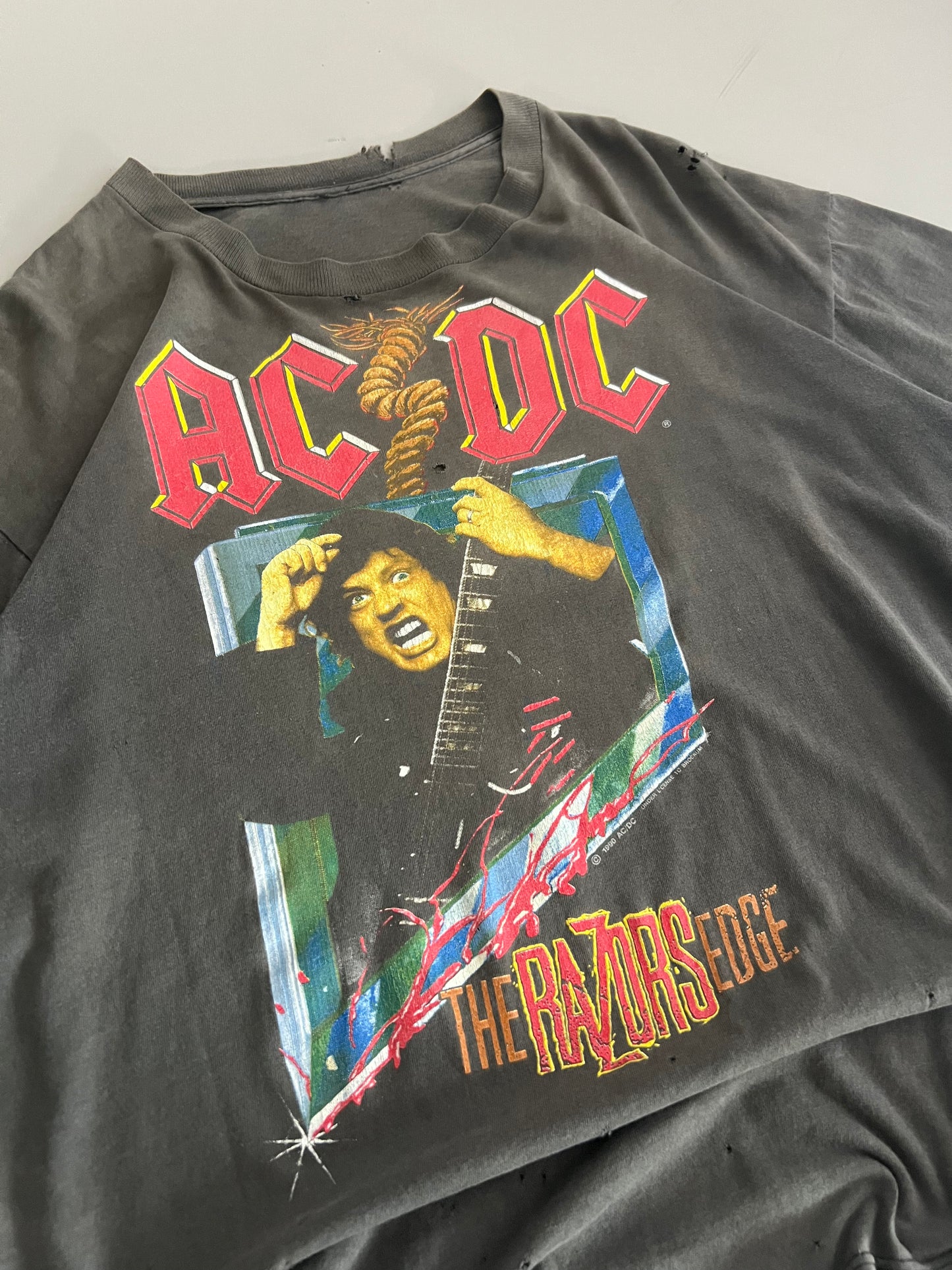 Large 1990 AC-DC The Razors Edge World Tour T-shirt