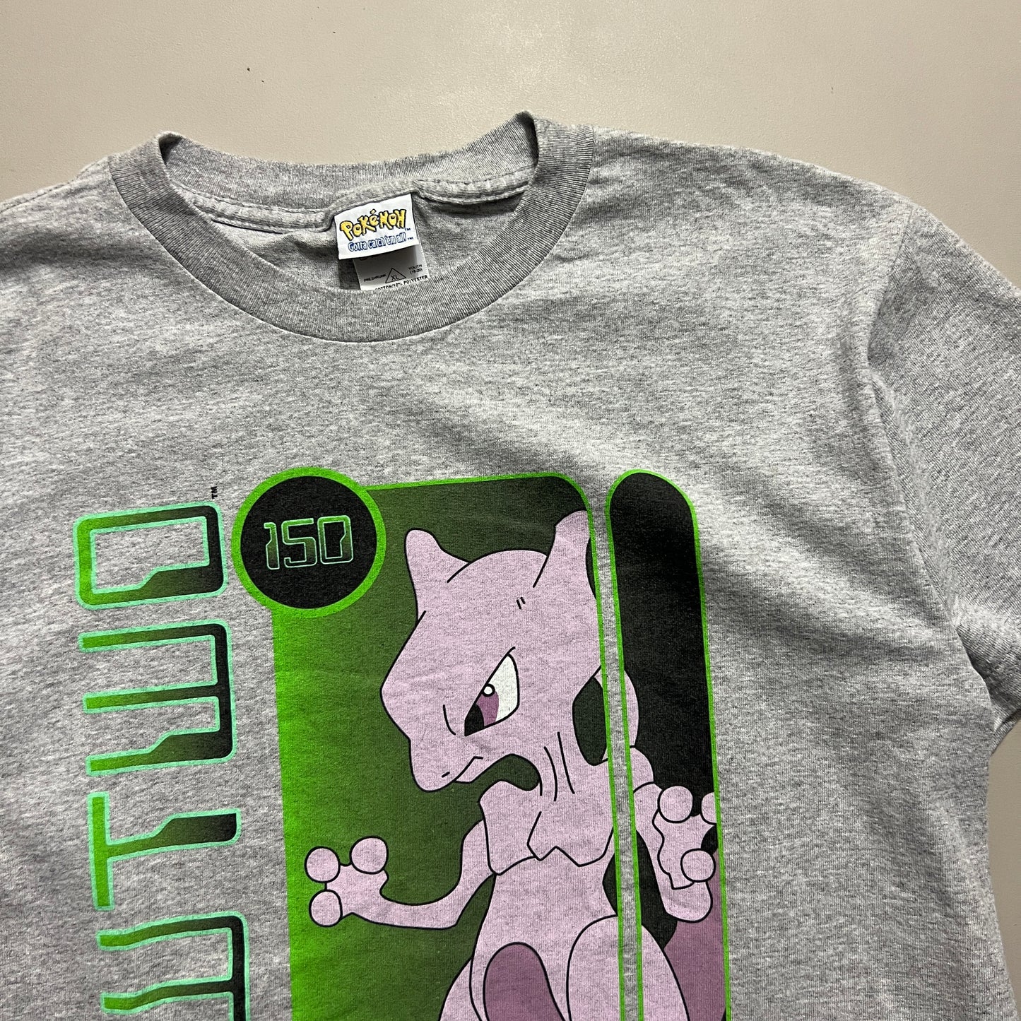 Youth XL 1999 Pokemon MewTwo T-shirt