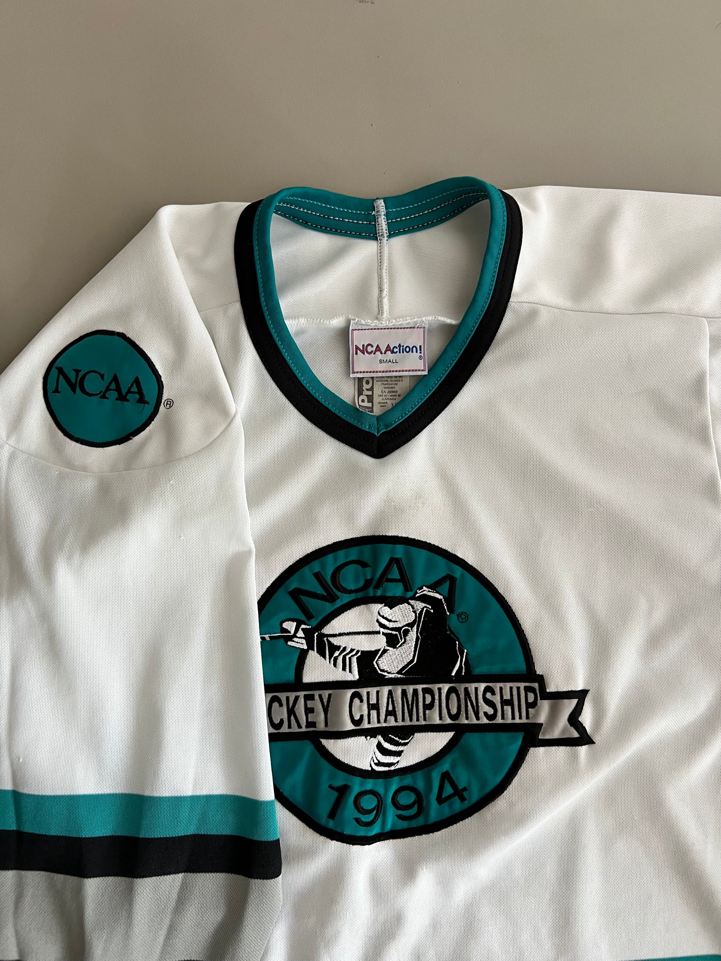 Small 1994 NCAA Hockey Championship Jersey