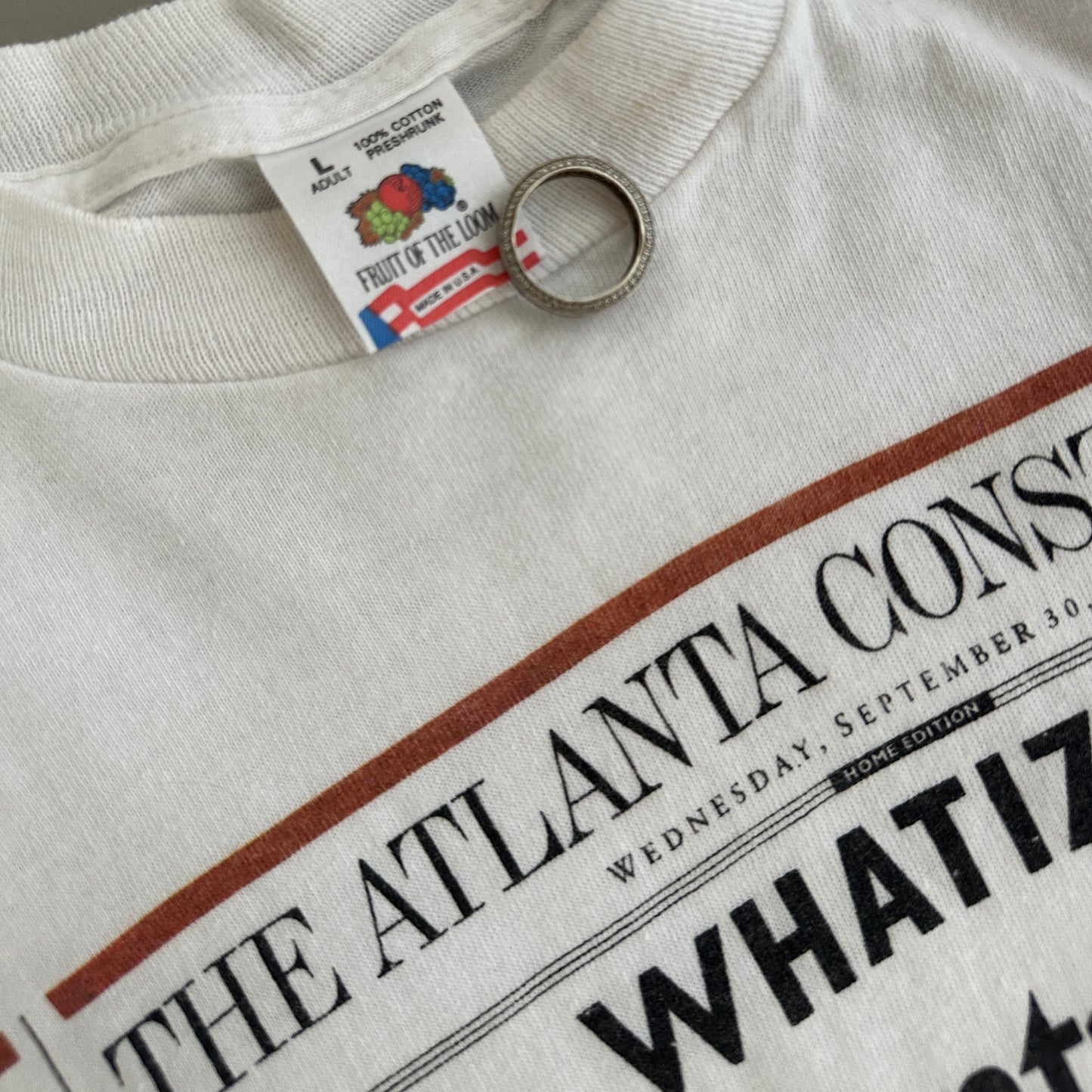 Large 1992 Atlanta Braves Atlanta Constitution Newspaper T-shirt
