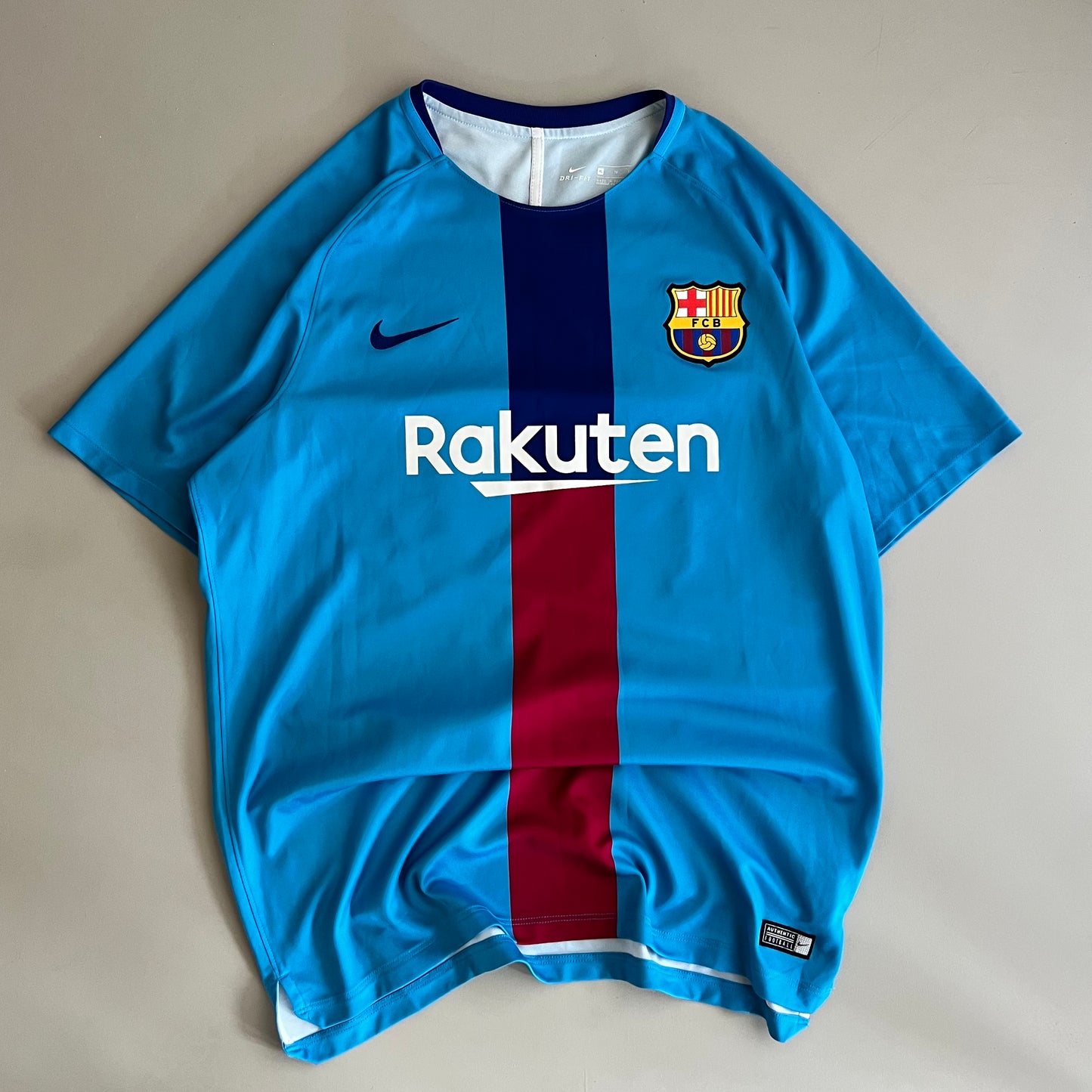 XL 2017-18 FC Barcelona Practice Kit