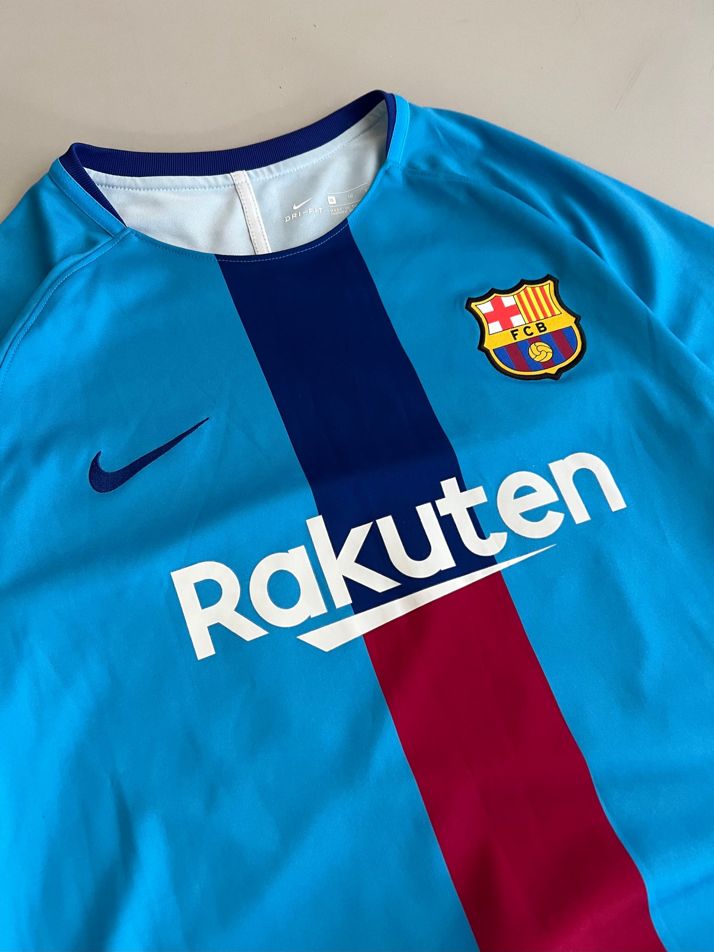 XL 2017-18 FC Barcelona Practice Kit