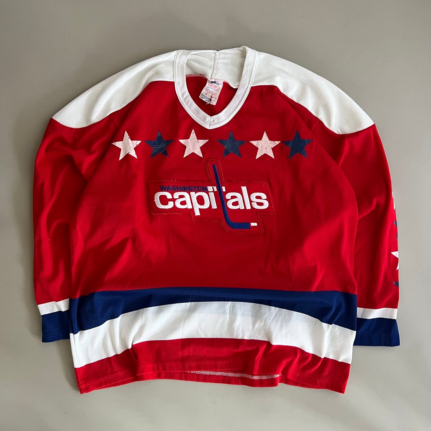 Large 90s Washington Capitals Jersey