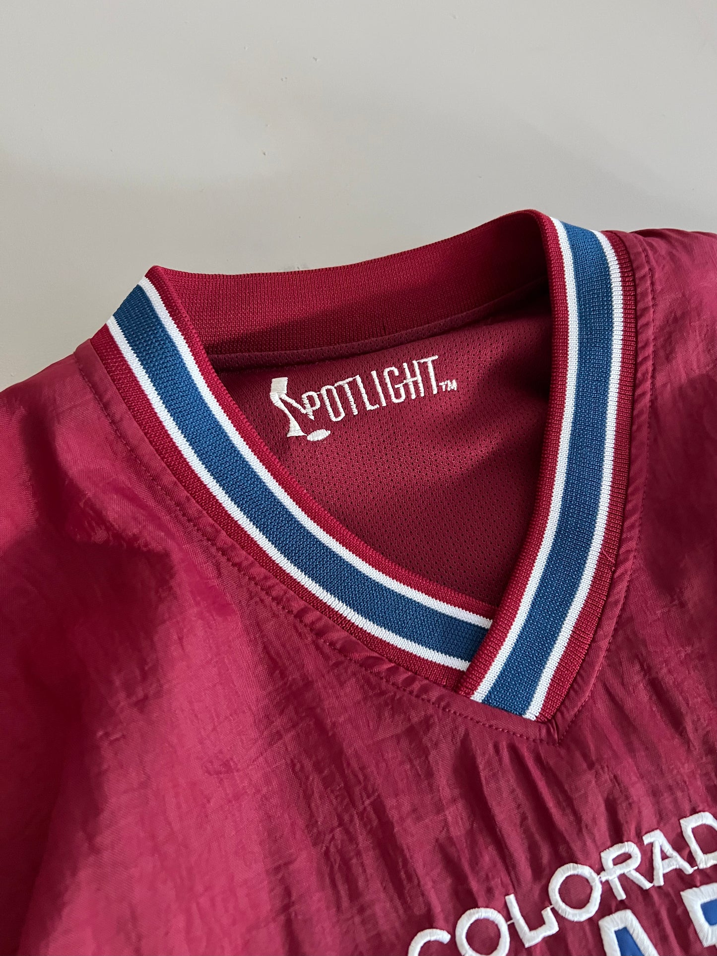 XL Colorado Avalanche NHL Reversible Windbreaker