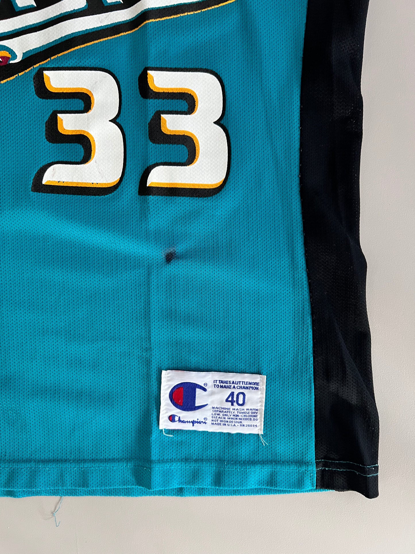 Large 90s Detroit Pistons Grant Hill Champion Jersey