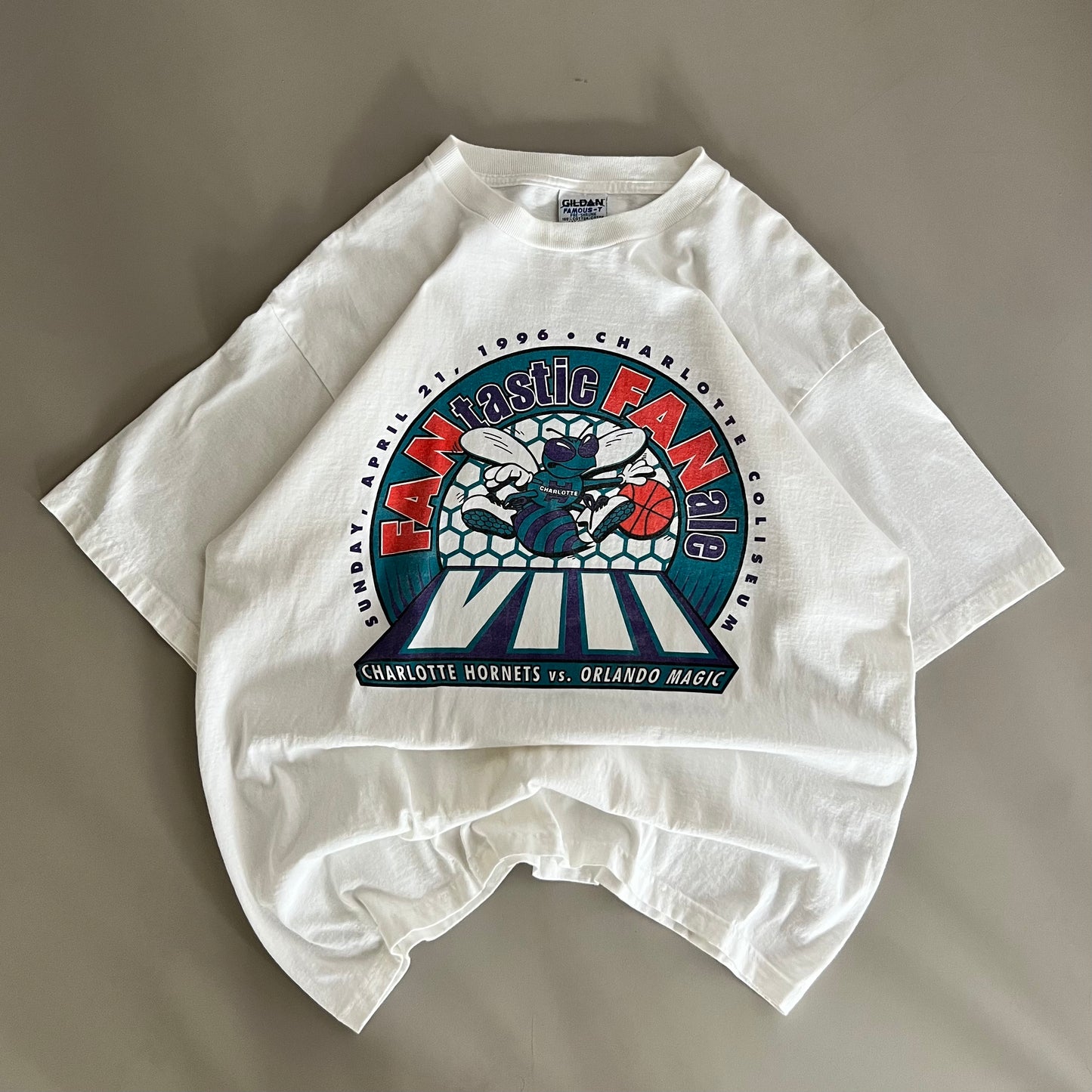 XL 1996 Charlotte Hornets Fantastic Finale 8 T-shirt