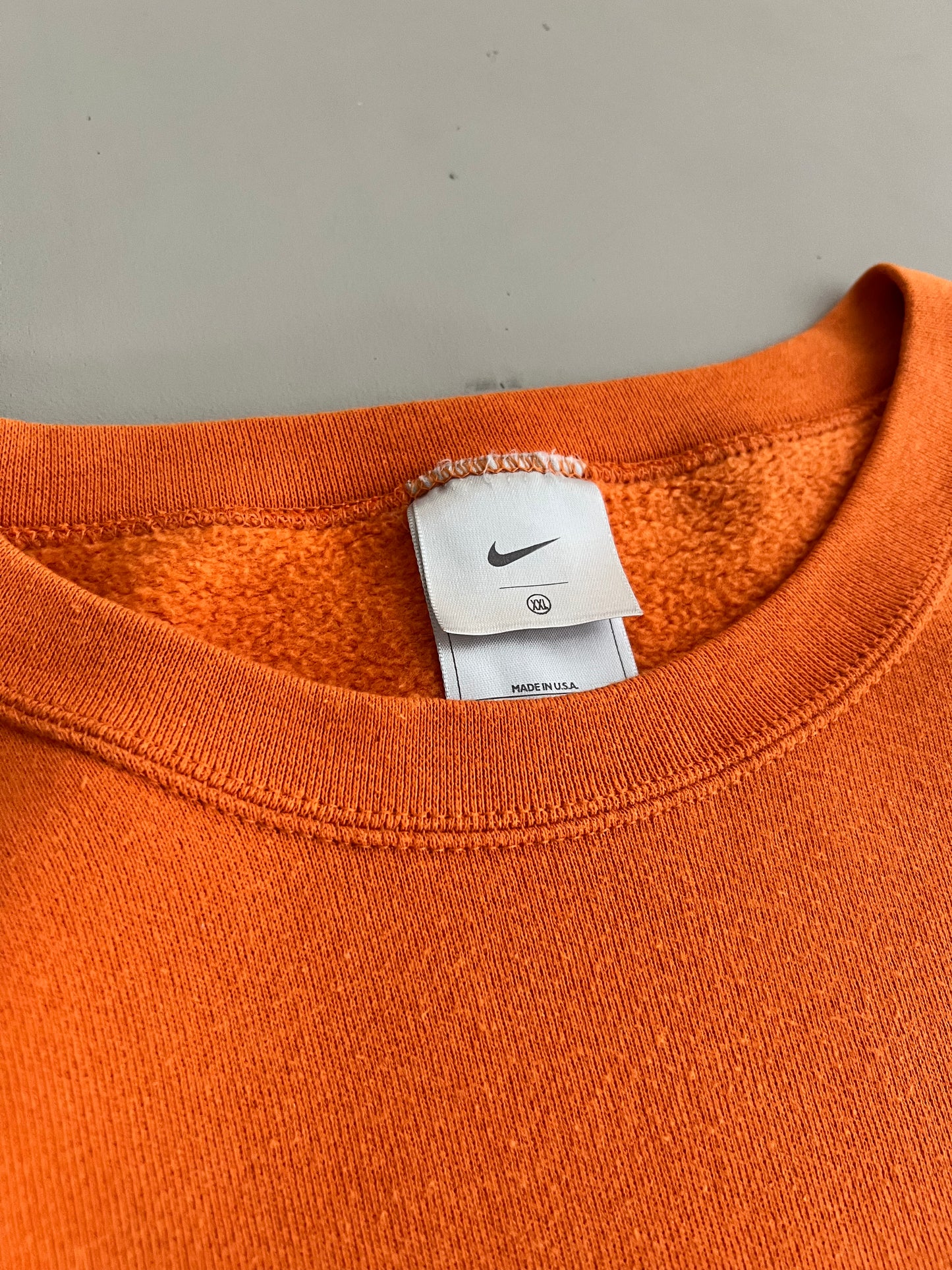 XXL 2000s Orange Nike Embroidered Sweatshirt