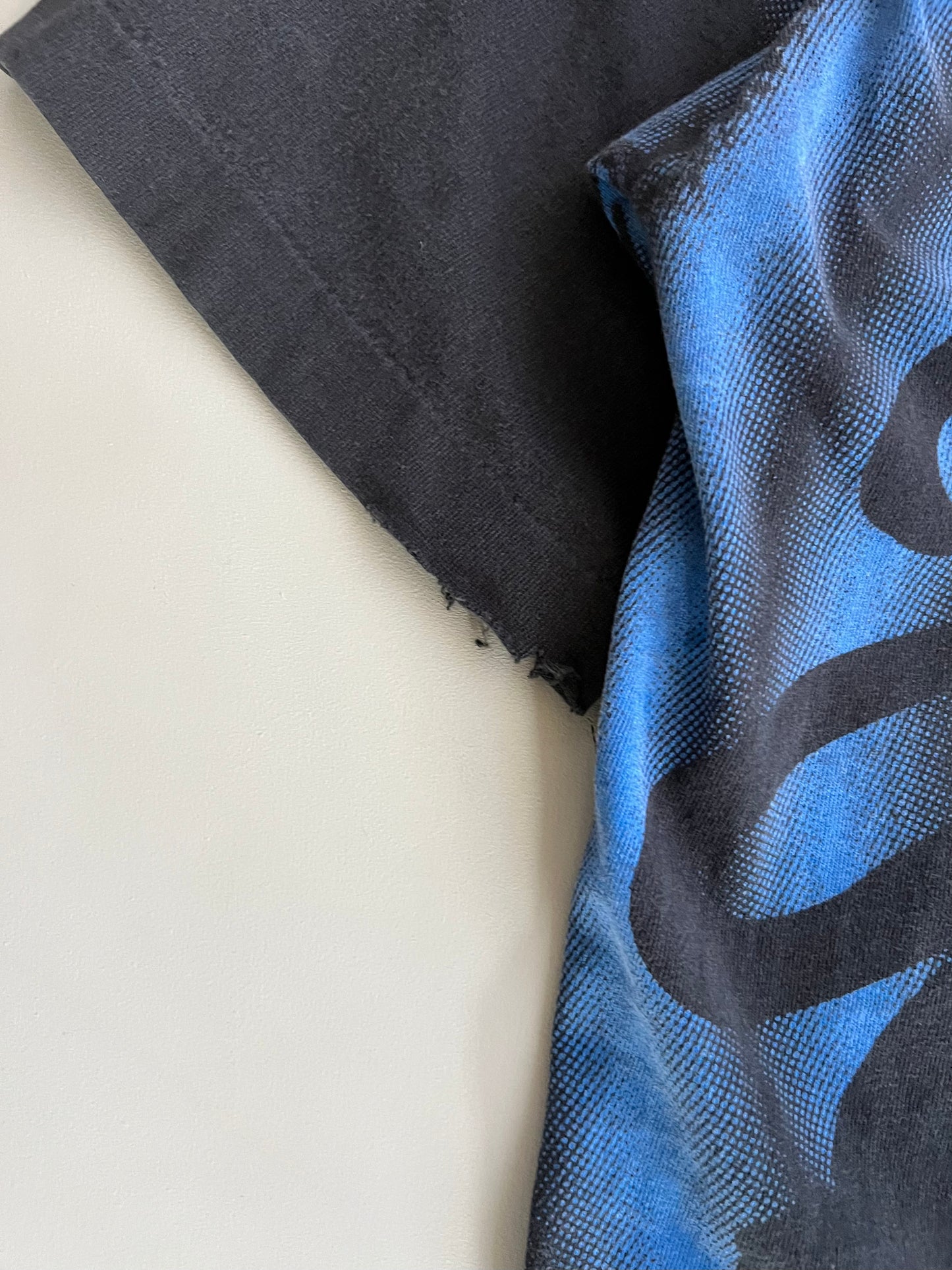 Medium 1993 Carolina Panthers Shadow T-shirt