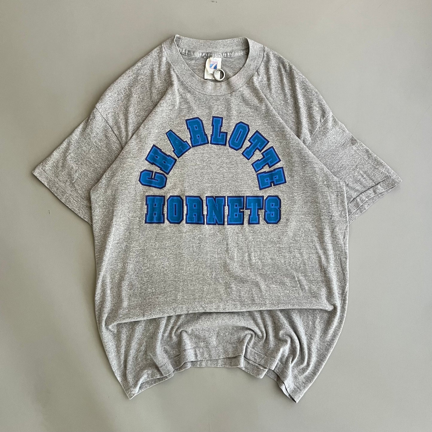 XL 80s Charlotte Hornets T-shirt