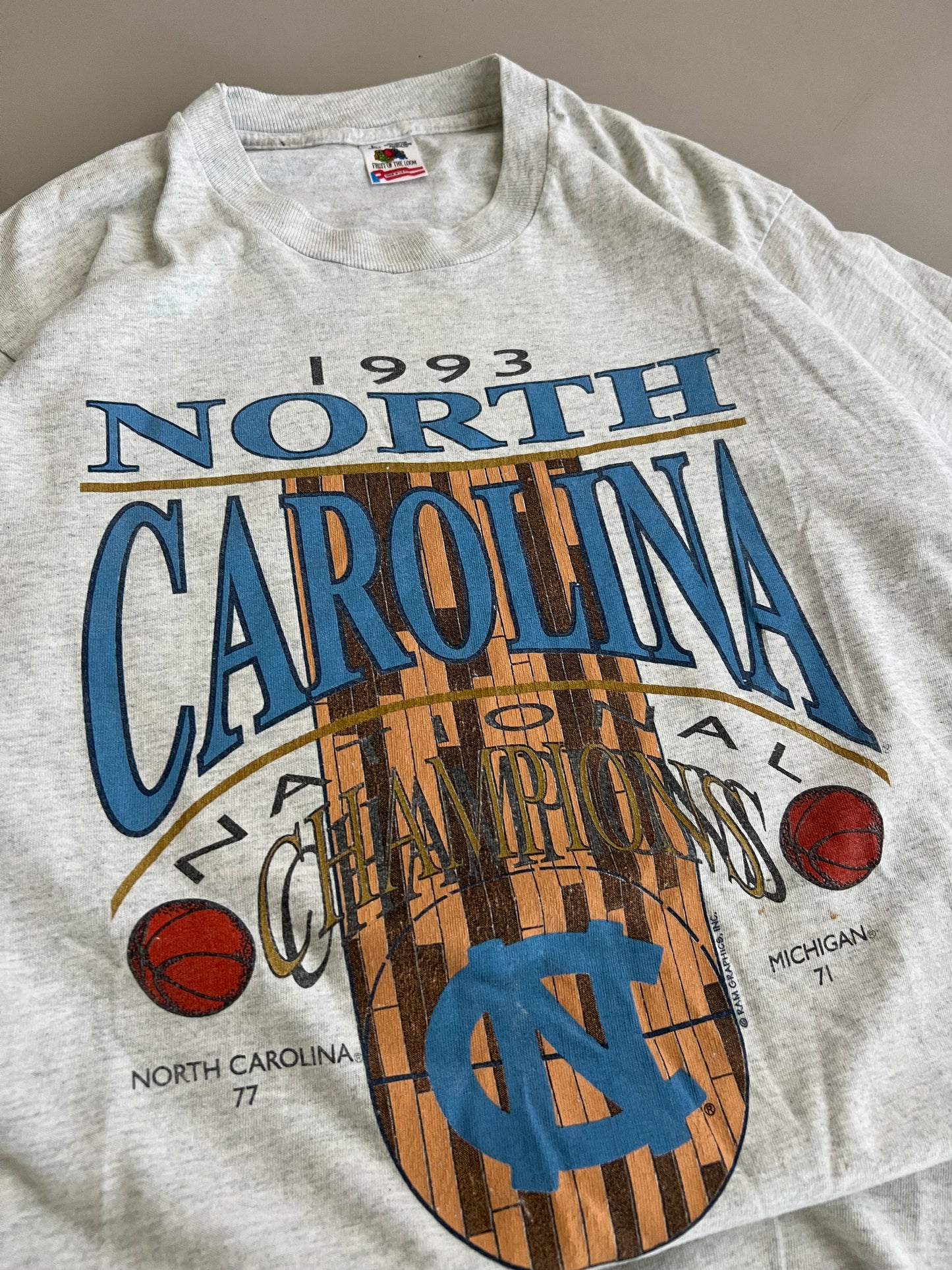 Large 1993 UNC Tar Heels Champs T-shirt