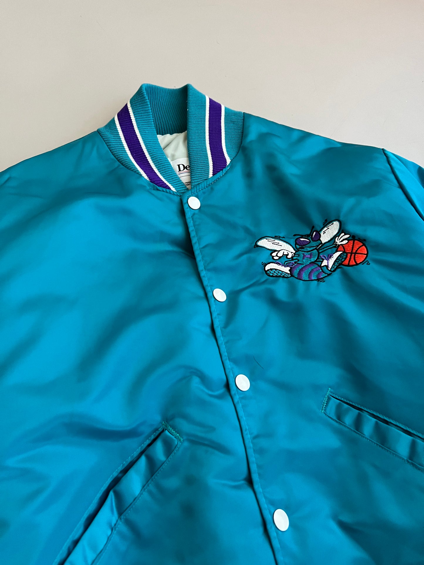 Medium 80s Charlotte Hornets DeLong Satin Jacket