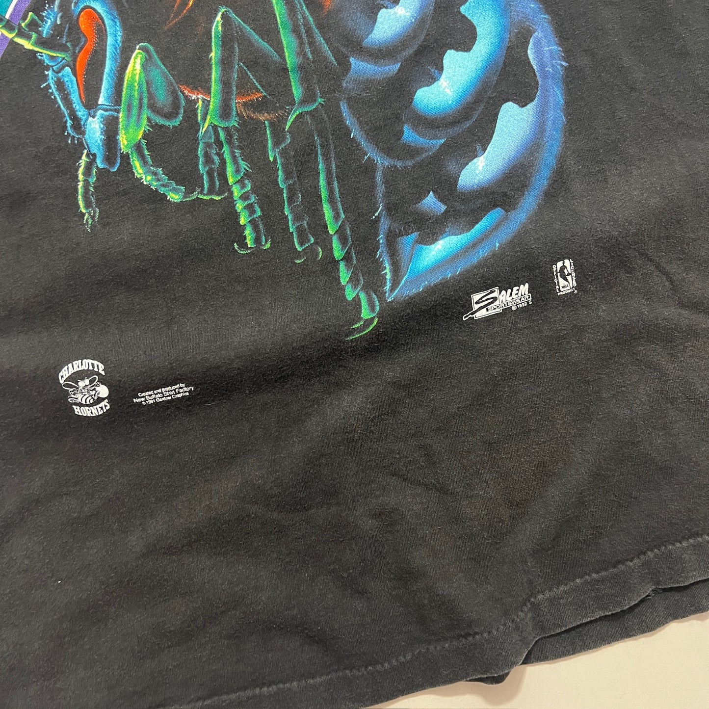 Large 1991 Charlotte Hornets Salem T-shirt