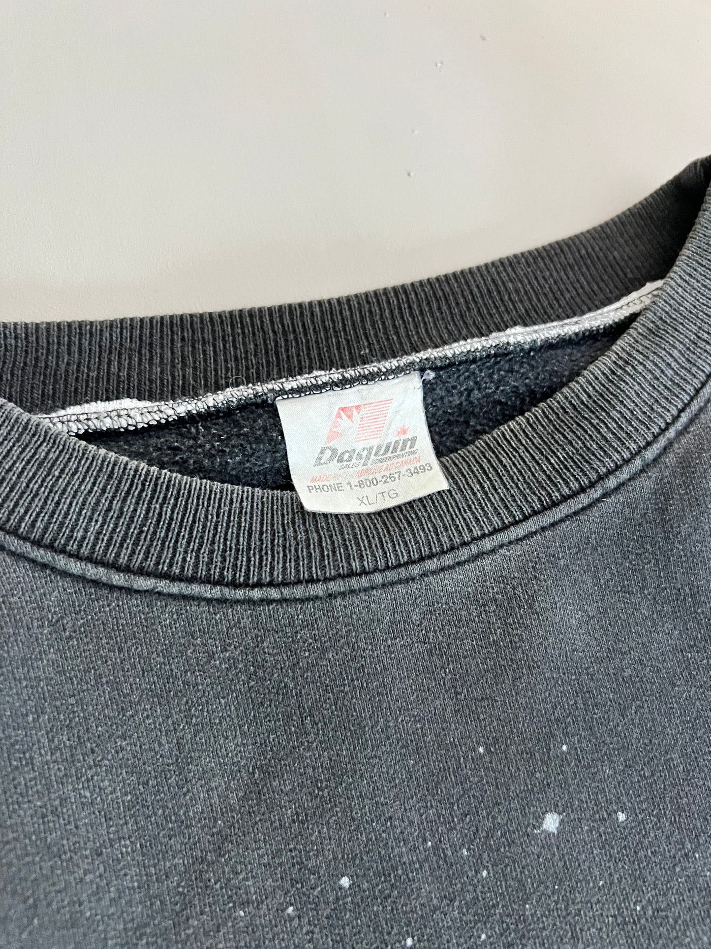 XL 90s Wolf Space Sweatshirt