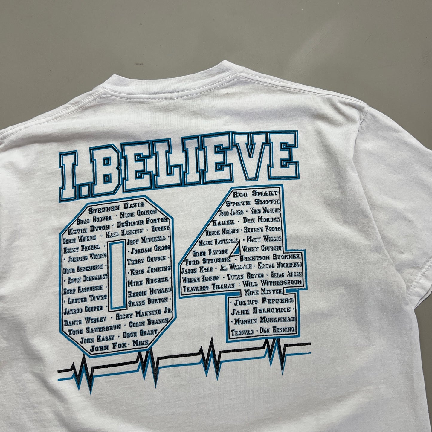 XL 2003 Carolina Panthers Cardiac Cats T-shirt