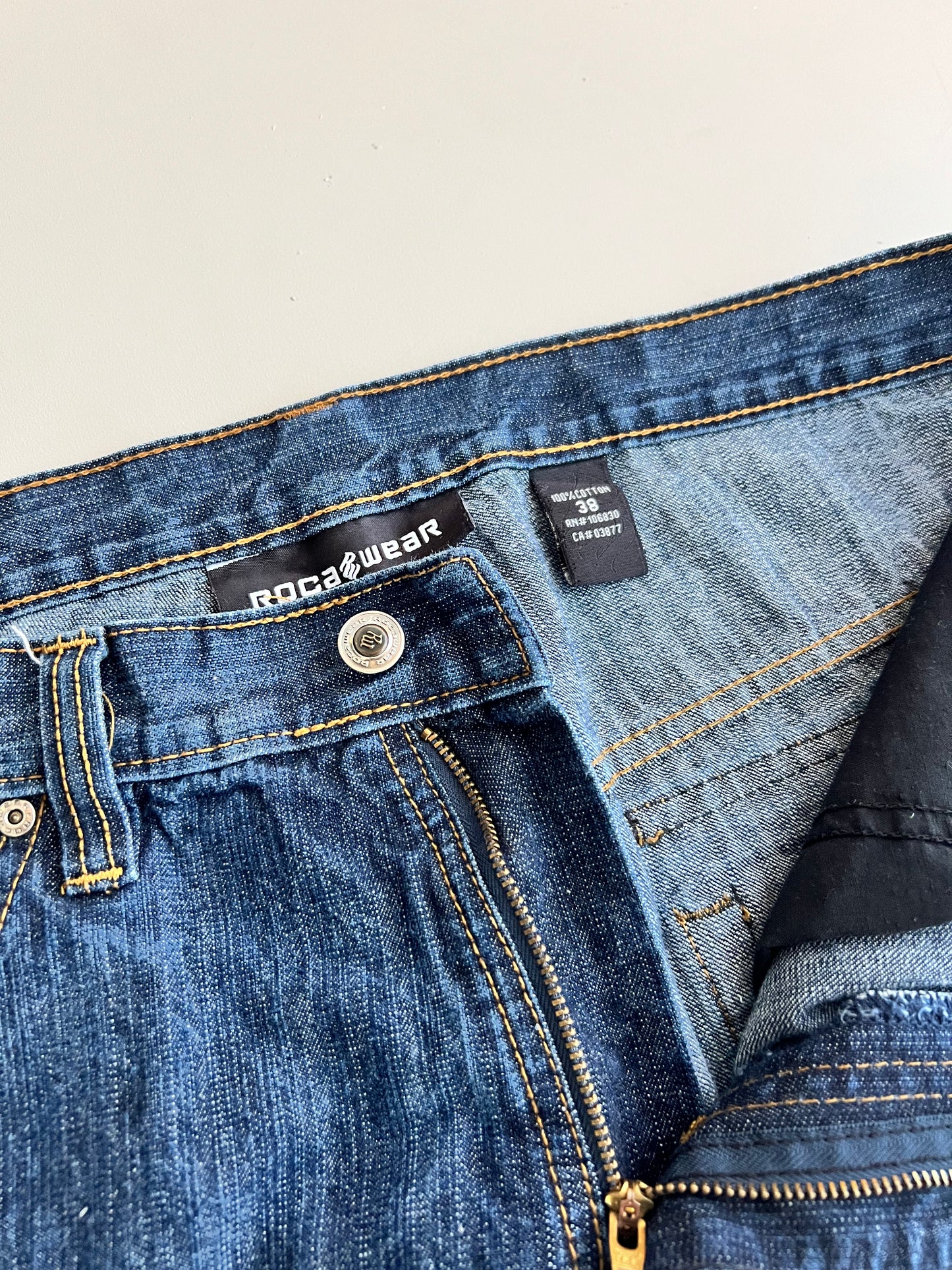 40w Y2K Rocawear Baggy Shorts