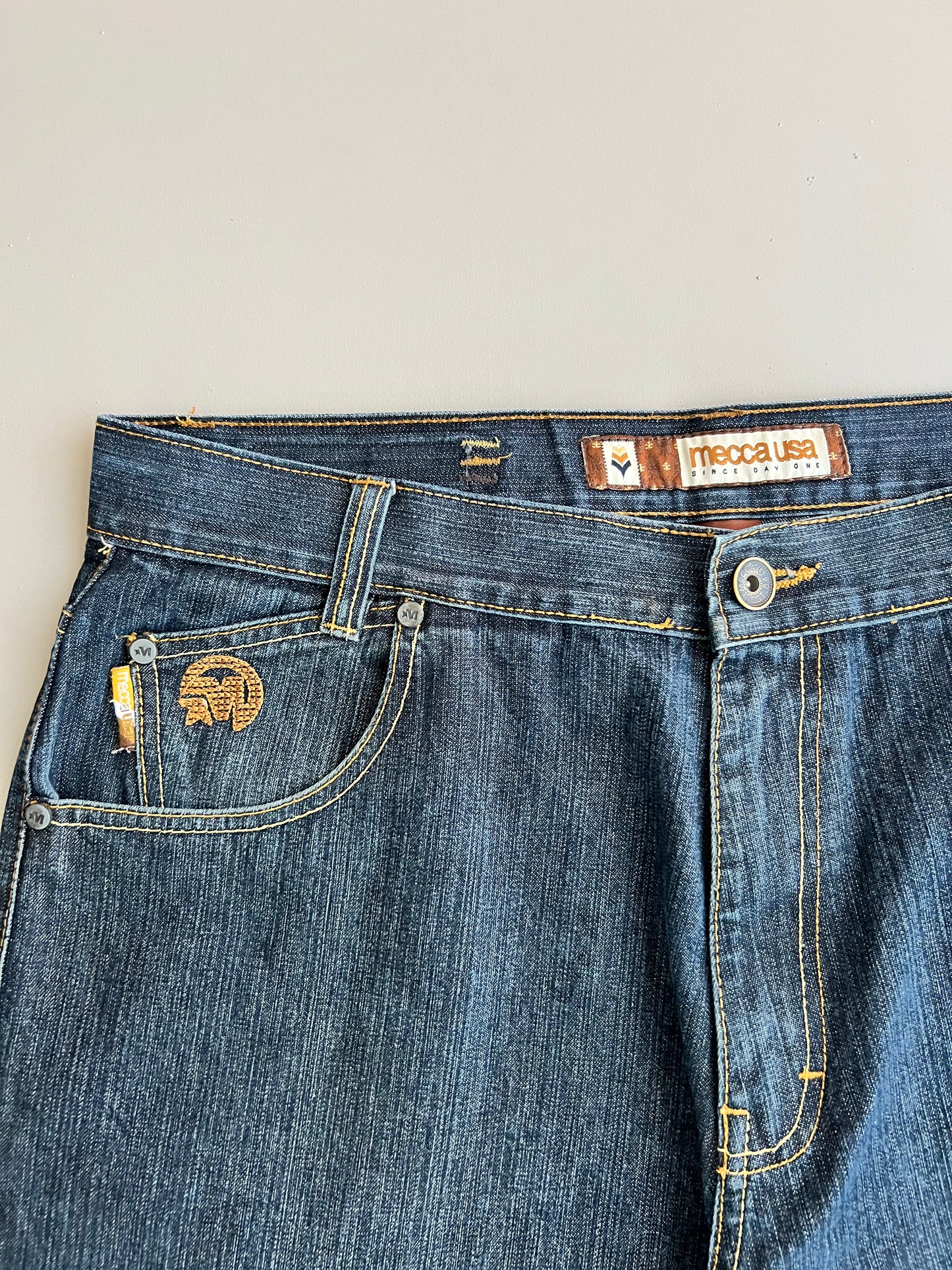 38w Y2K Mecca Denim Shorts