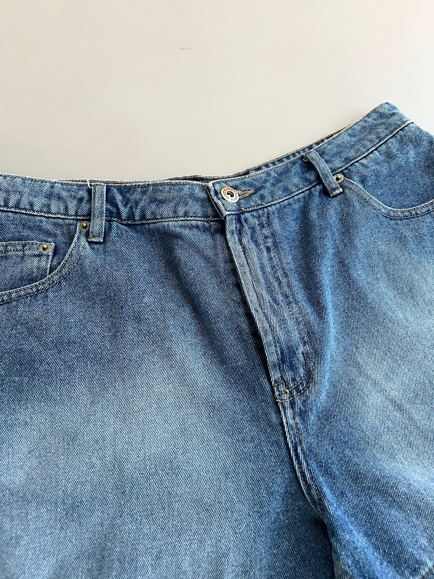 32w 2000s Route 66 Denim Shorts