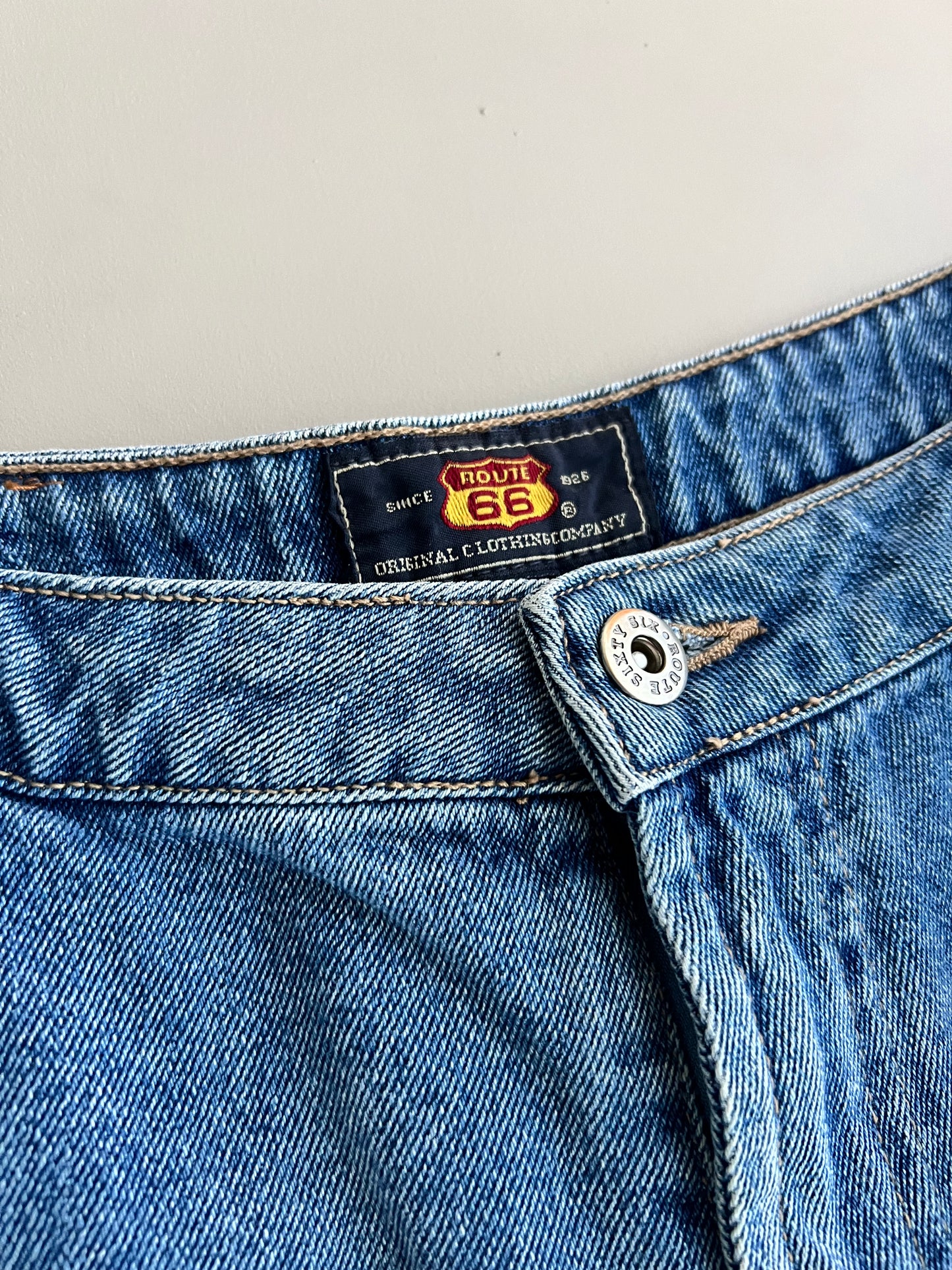 32w 2000s Route 66 Denim Shorts