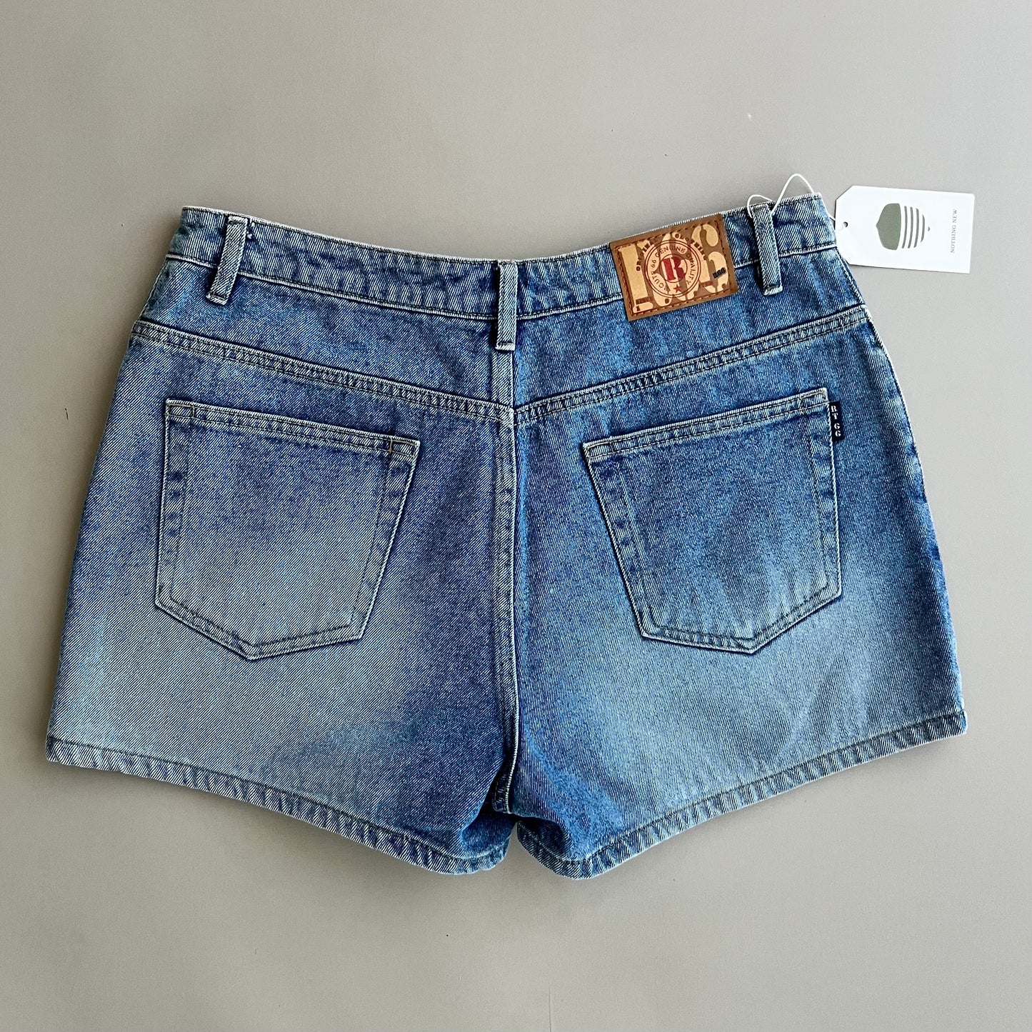 32w 2000s Route 66 Denim Shorts