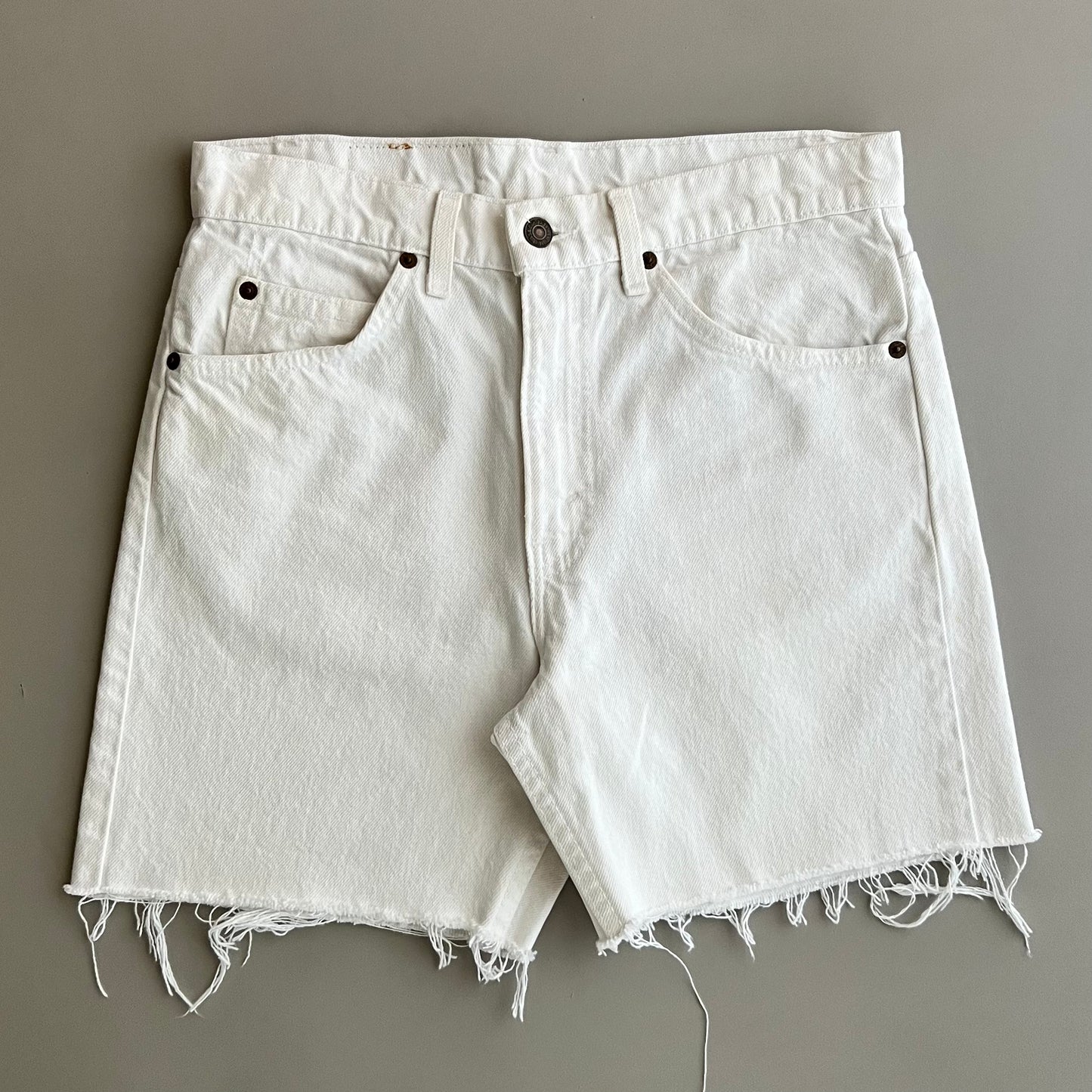 30w 90s White Levi's Orange Tab Shorts