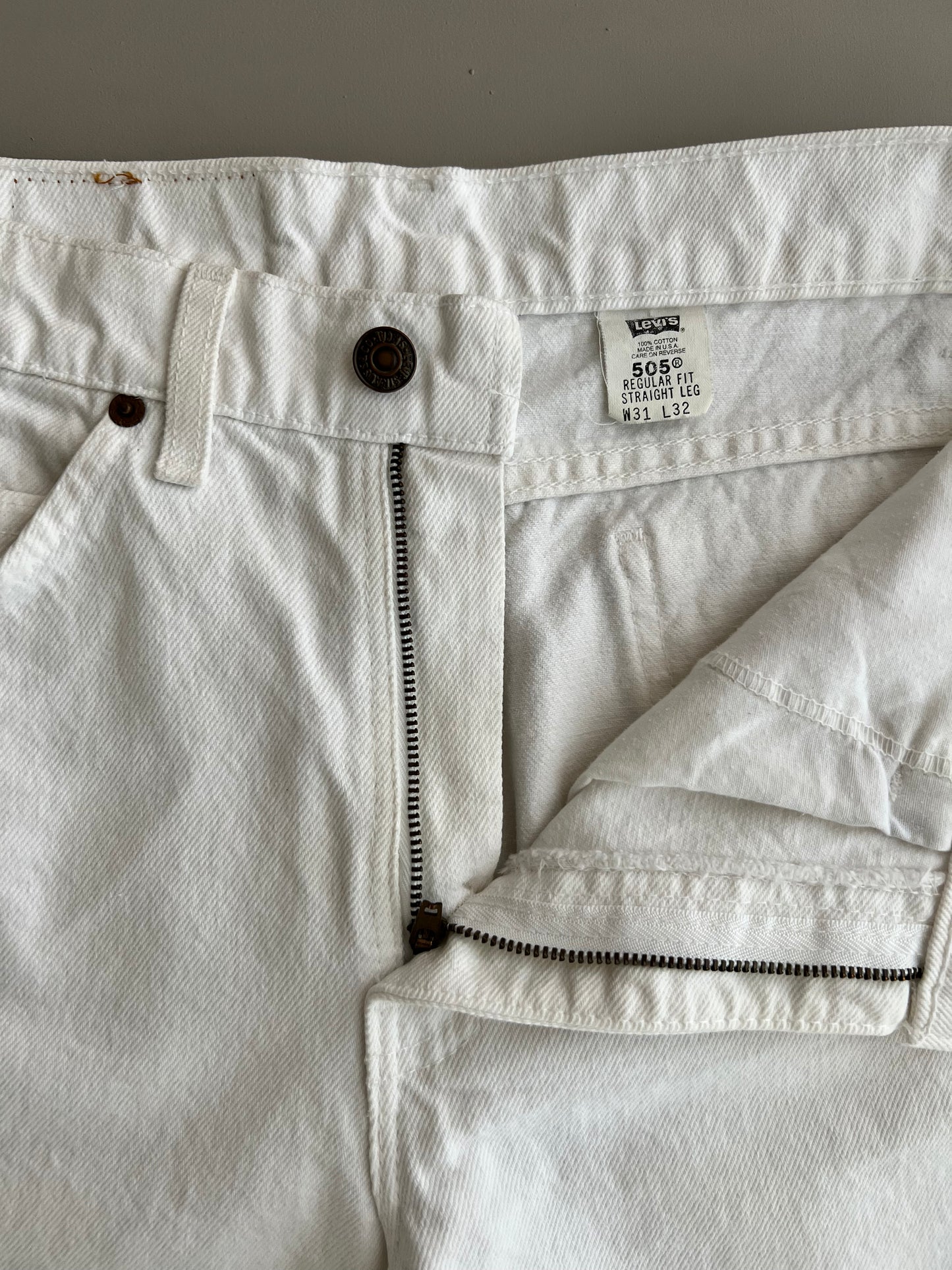 30w 90s White Levi's Orange Tab Shorts