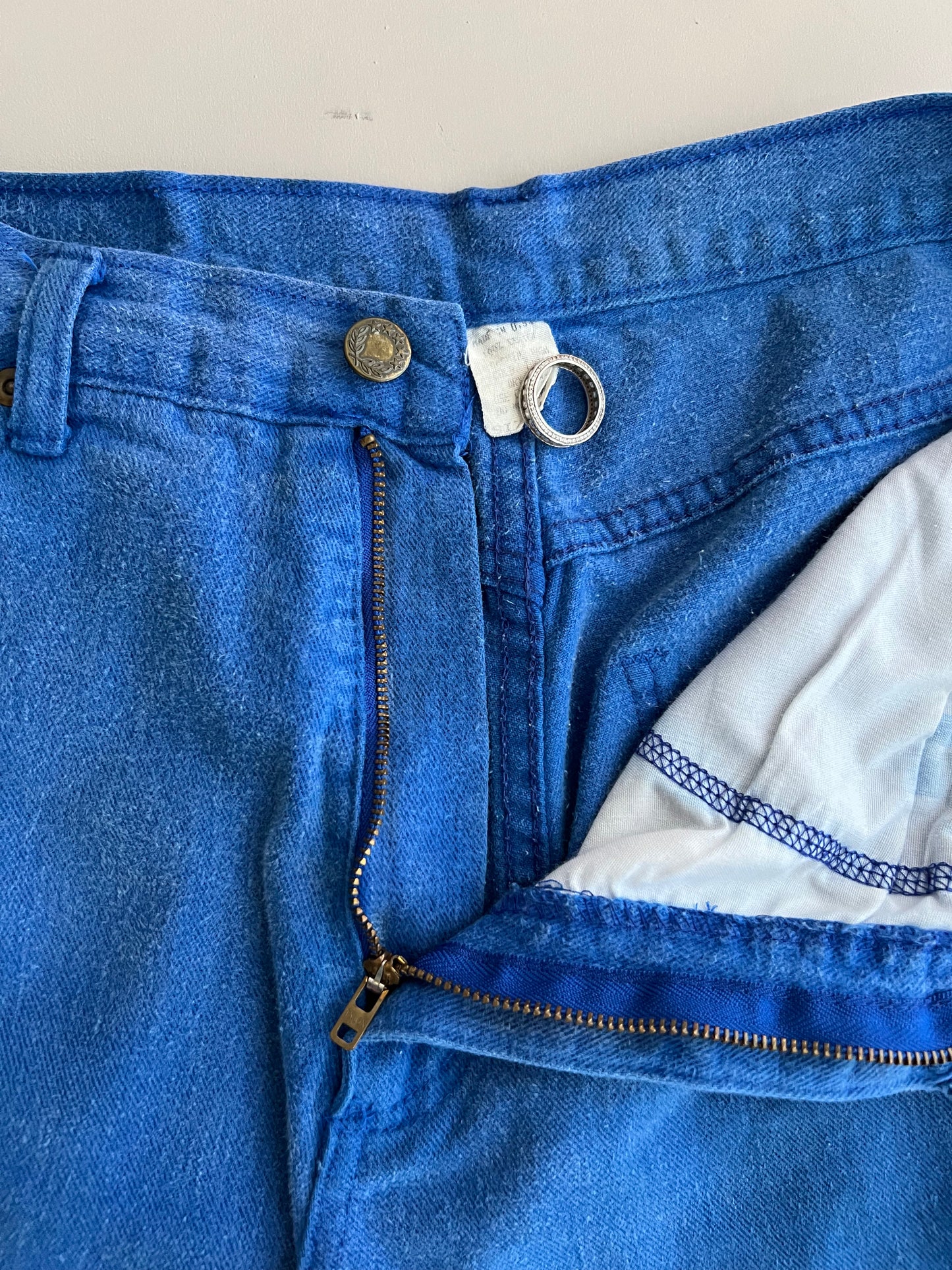 30w Bold Umen Shorts