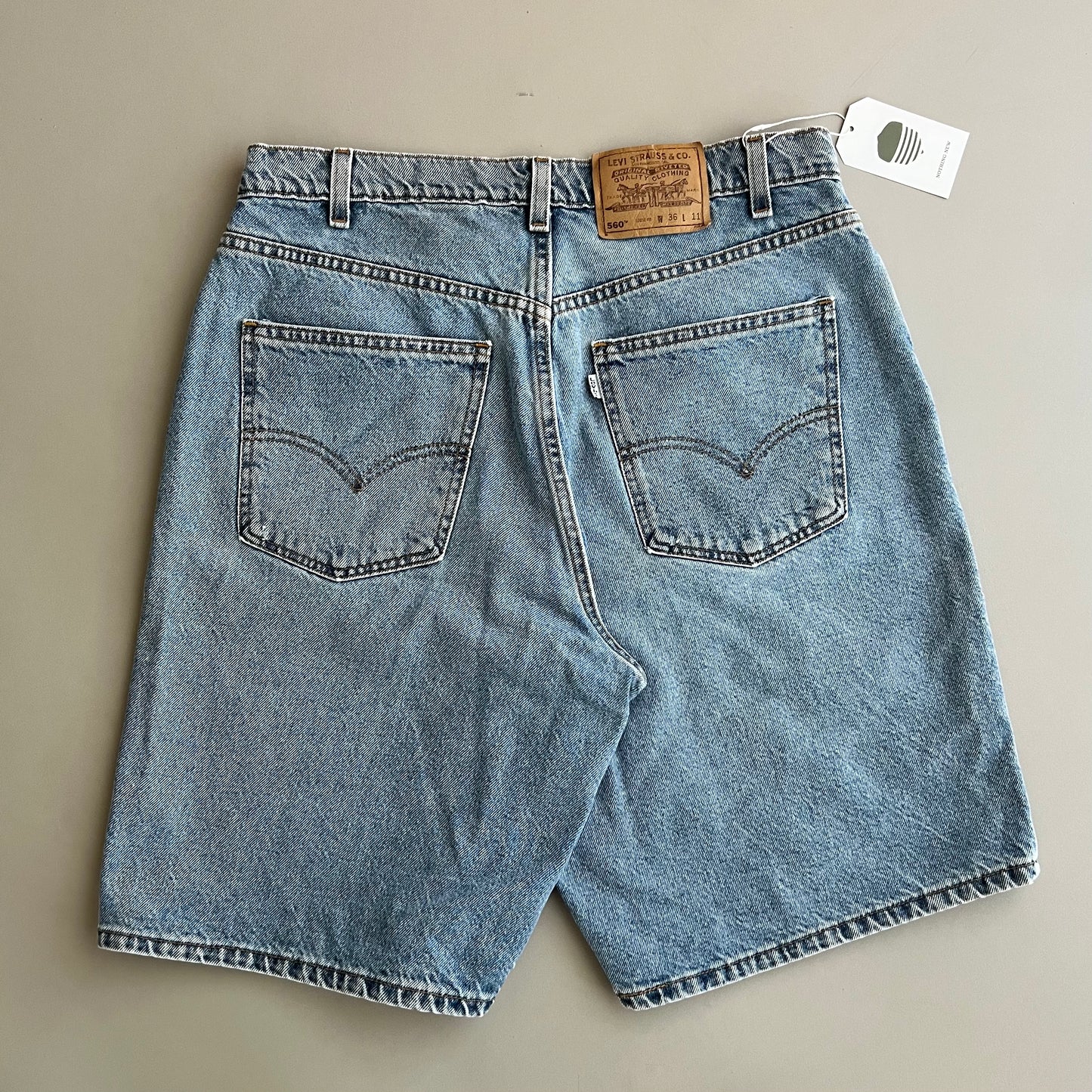 34w 90s Levi's Denim Shorts