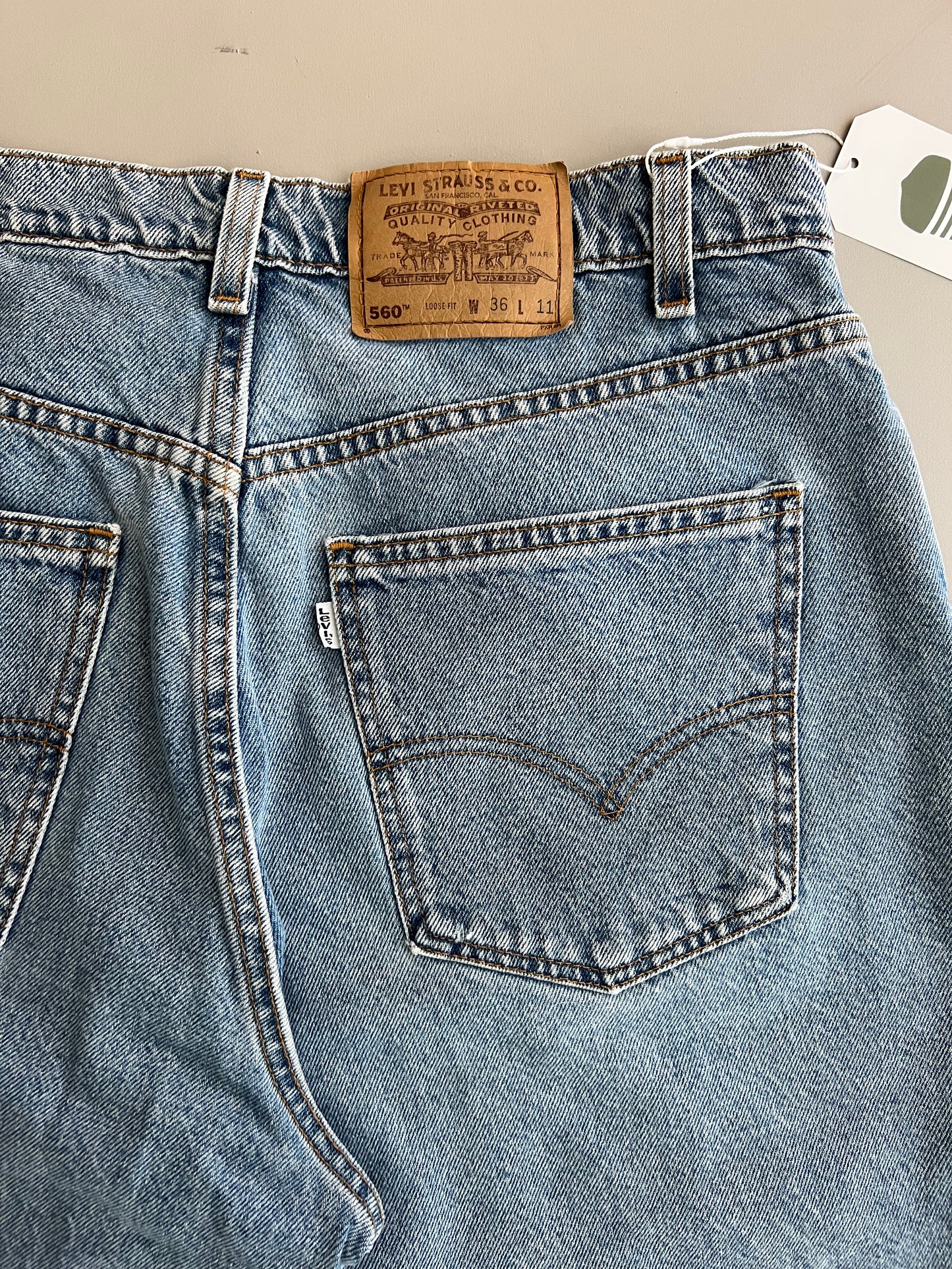 34w 90s Levi's Denim Shorts